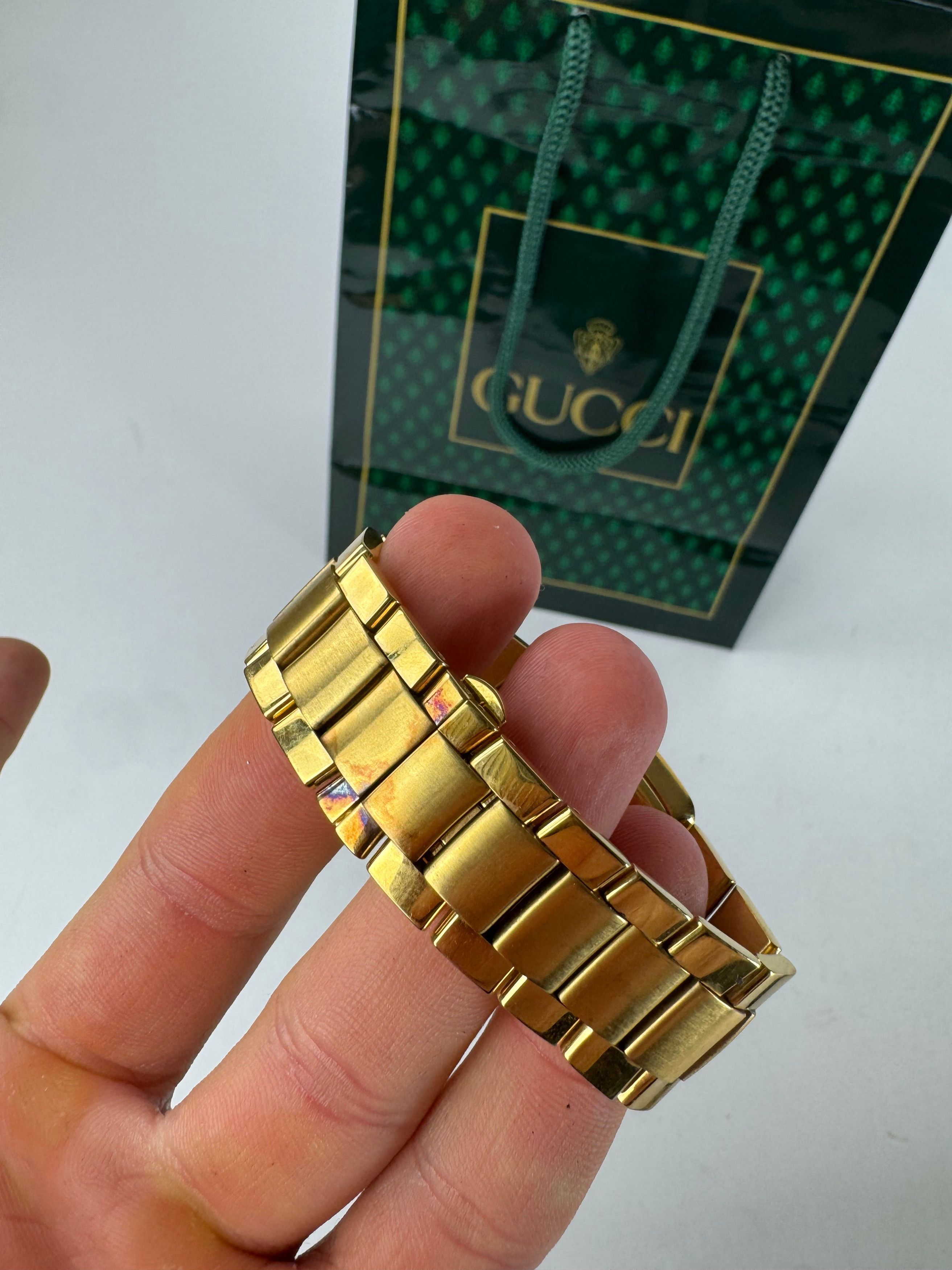 Gucci Vintage Gold Plated Quartz Watch Size ONE SIZE - 12 Thumbnail