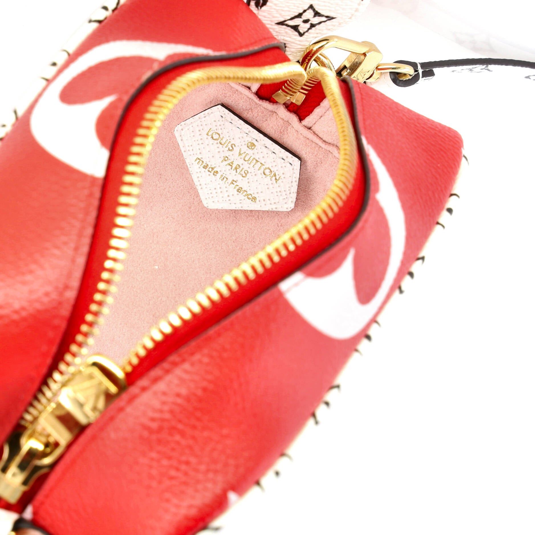 Louis Vuitton Beach Pouch Size ONE SIZE - 6 Thumbnail