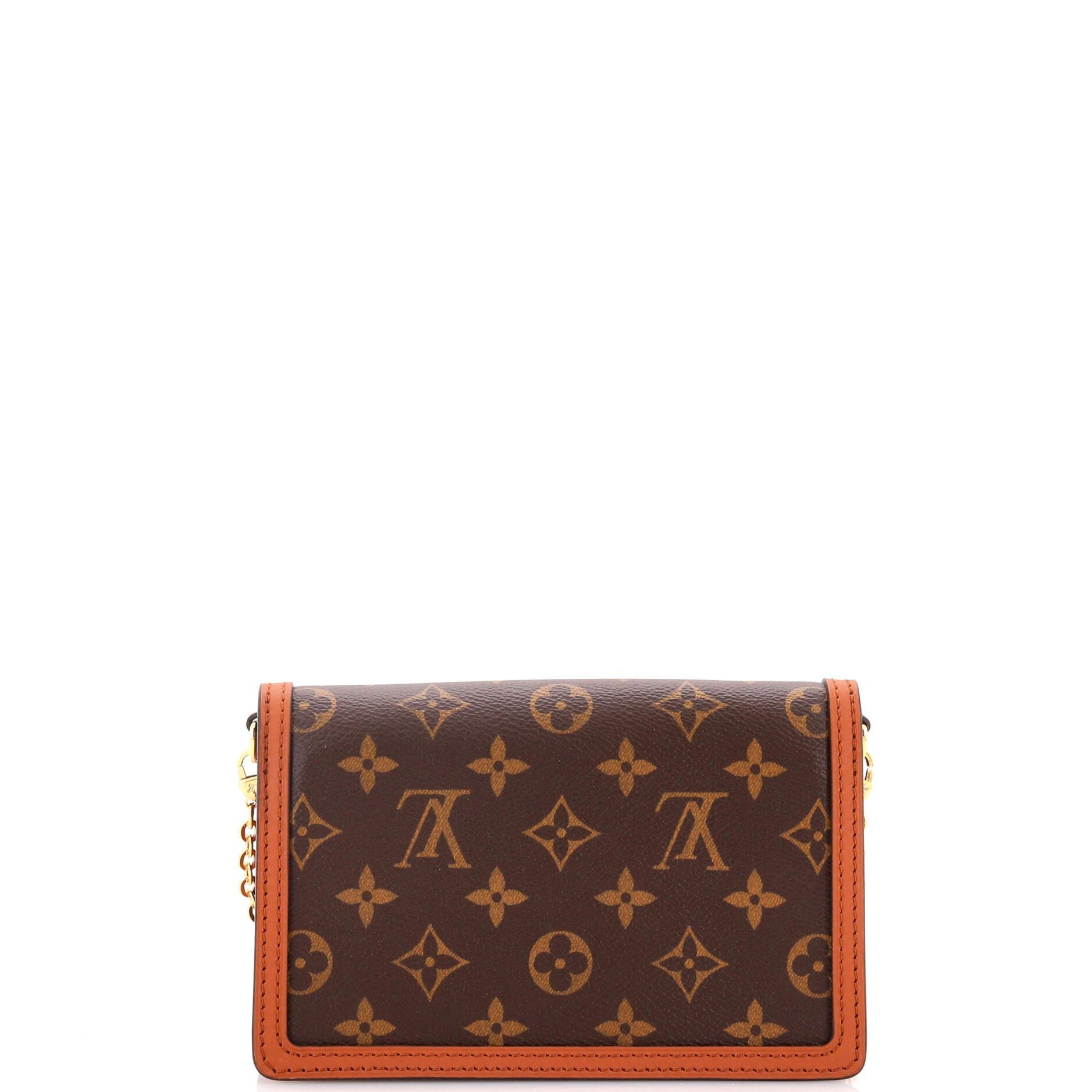 Louis Vuitton Dauphine Chain Wallet Size ONE SIZE - 3 Thumbnail