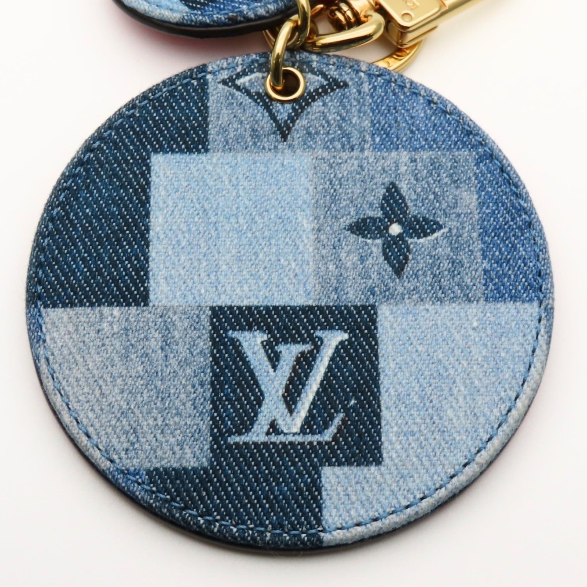 Louis Vuitton Louis Vuitton Porte Cles Keychain M69017 Monogram Denim Leather Blue Red Gold Keyring Women's LOUIS VUITTON Size ONE SIZE - 3 Thumbnail