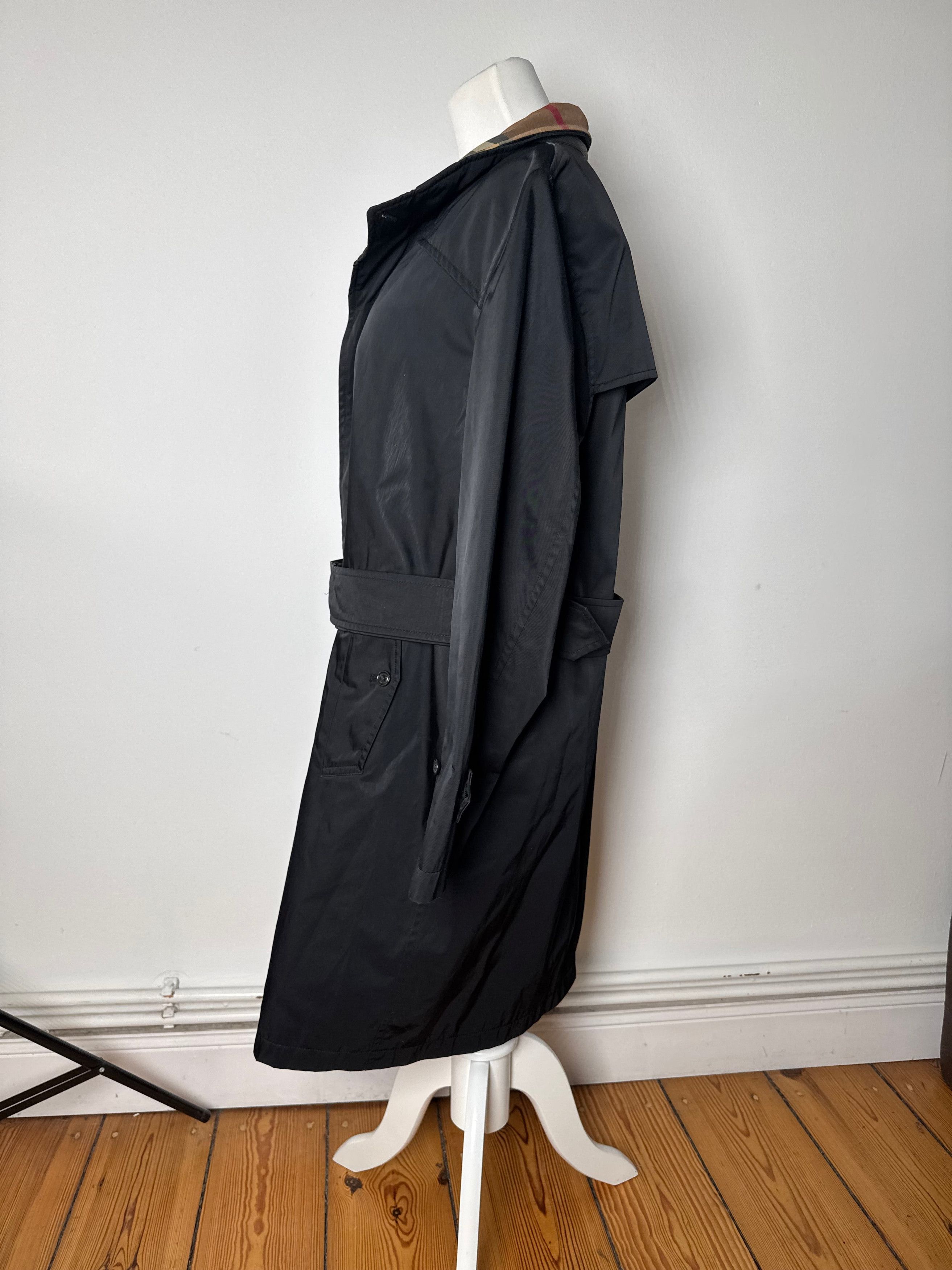 Burberry Vintage Trenchcoat Black Size S / US 4 / IT 40 - 2 Thumbnail
