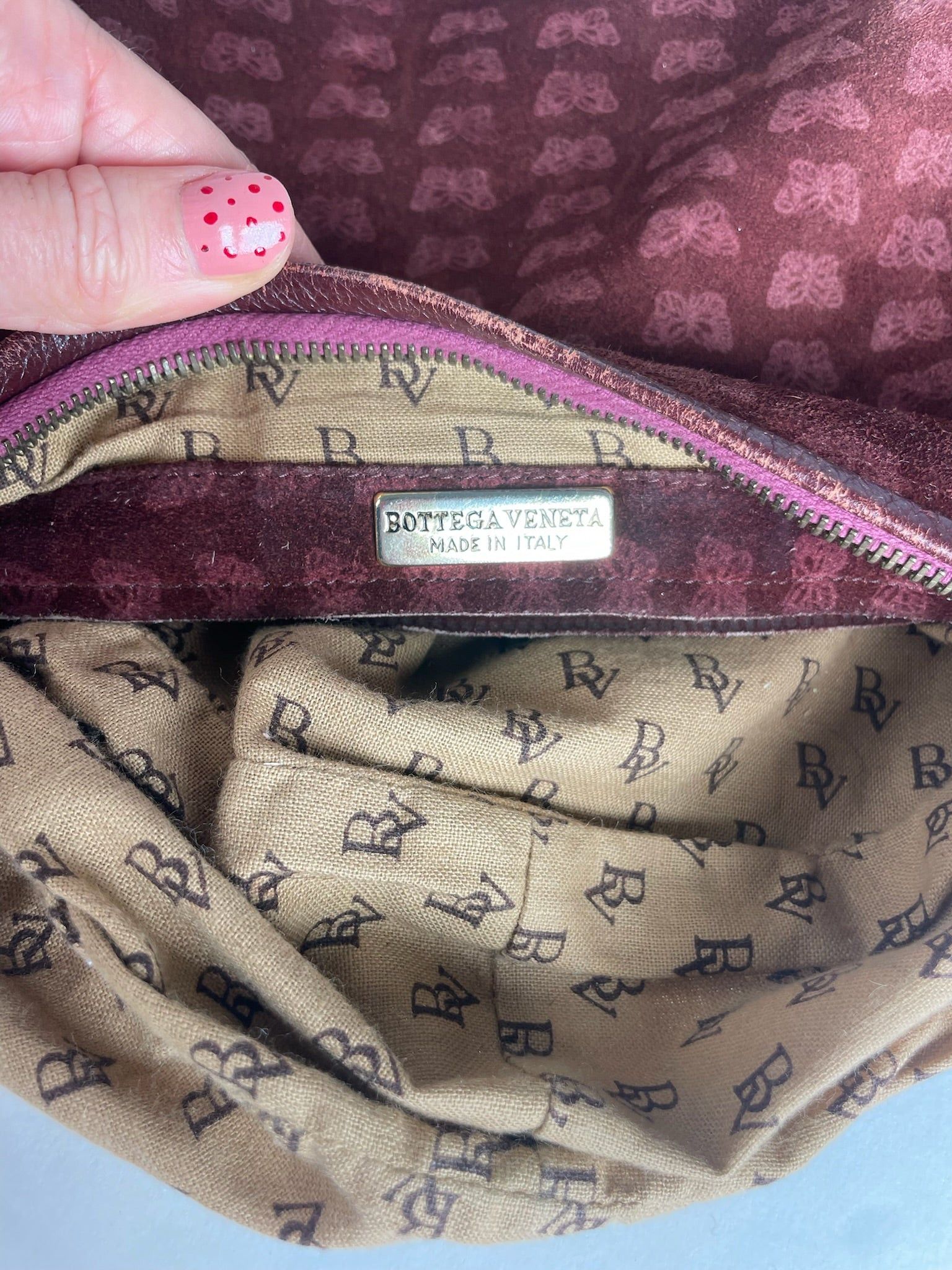Bottega Veneta Vintage Butterfly Monogram Suede Shoulder Bag Red Size ONE SIZE - 14 Thumbnail