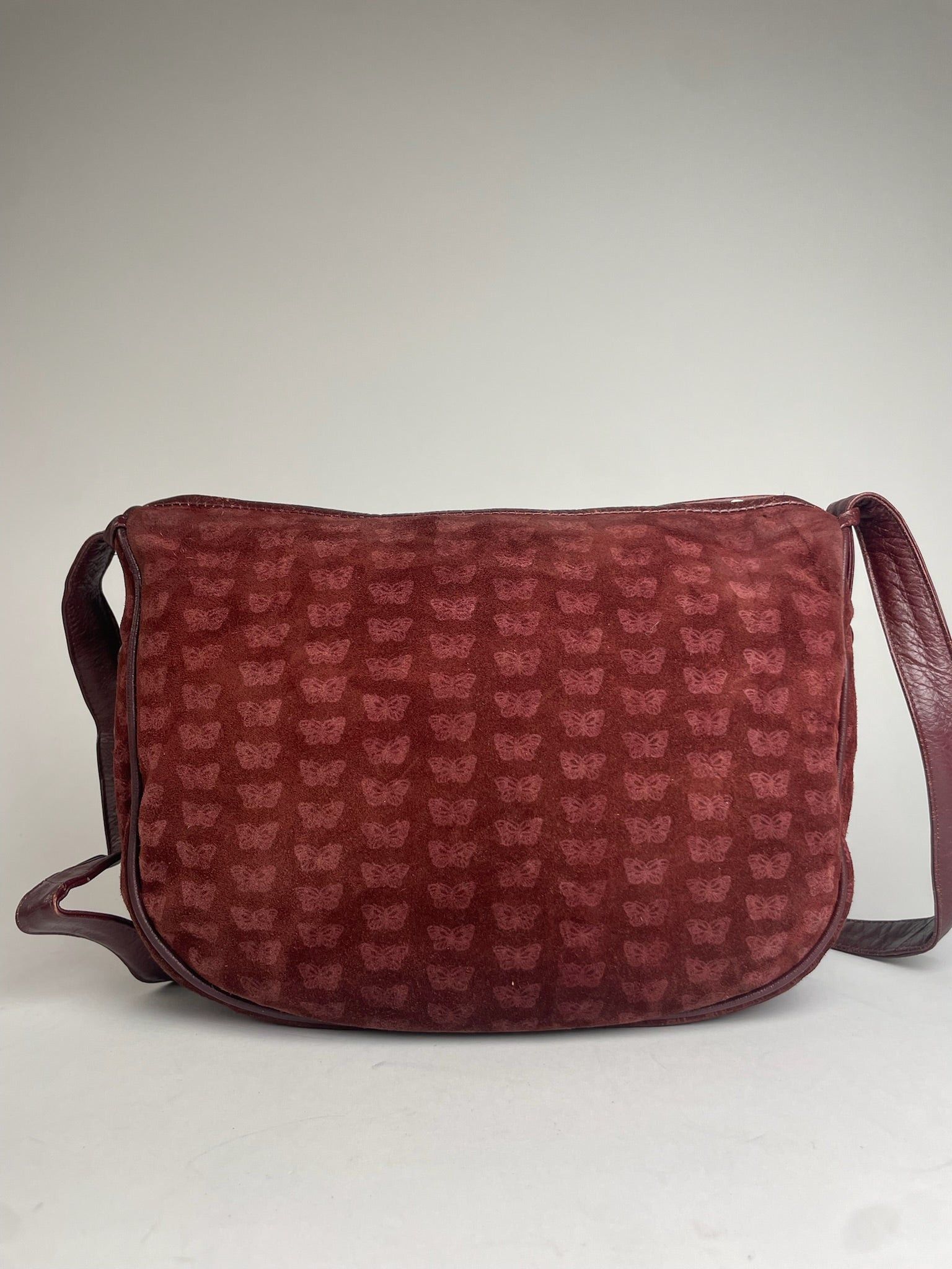 Bottega Veneta Vintage Butterfly Monogram Suede Shoulder Bag Red Size ONE SIZE - 2 Thumbnail