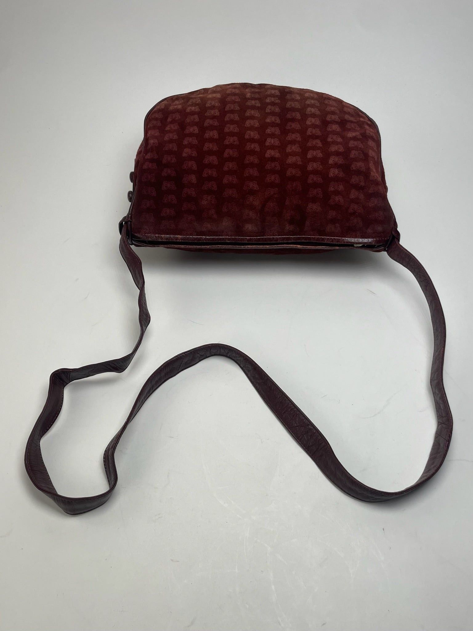 Bottega Veneta Vintage Butterfly Monogram Suede Shoulder Bag Red Size ONE SIZE - 4 Thumbnail
