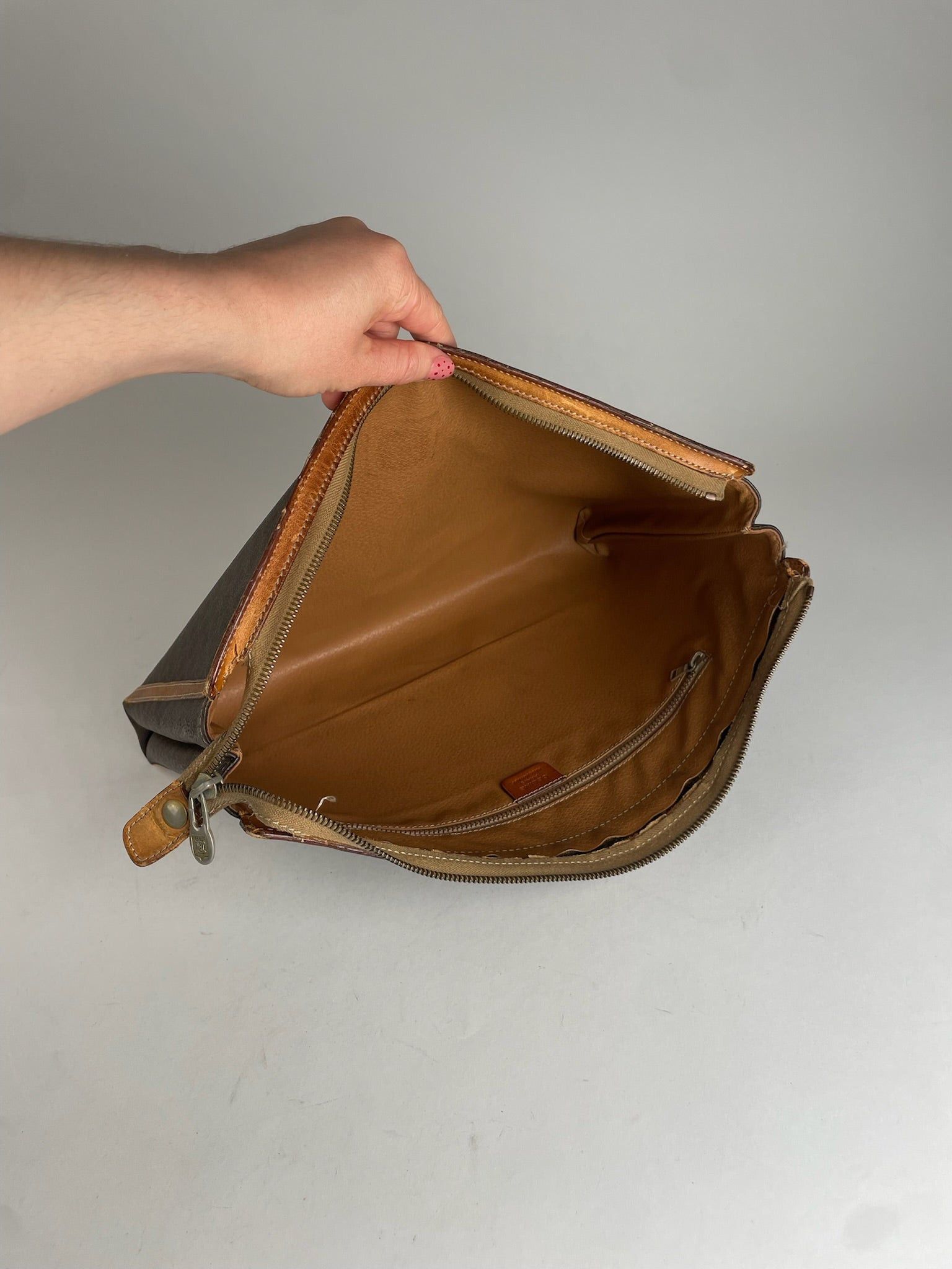 Celine Vintage Paris Monogram Leather Clutch Brown Size ONE SIZE - 7 Thumbnail