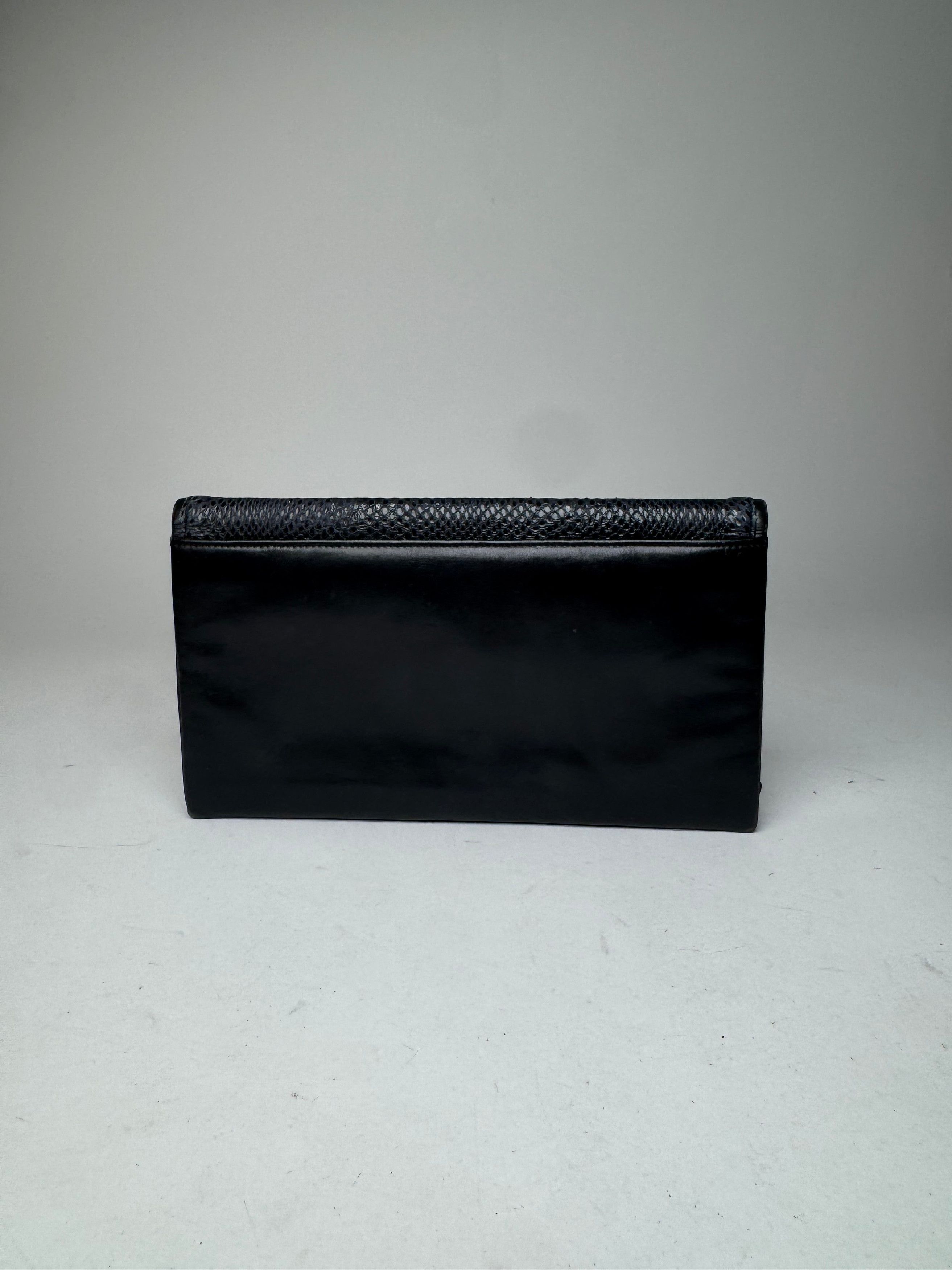 Givenchy Vintage Snake Emblossed Leather Clutch black Size ONE SIZE - 11 Thumbnail