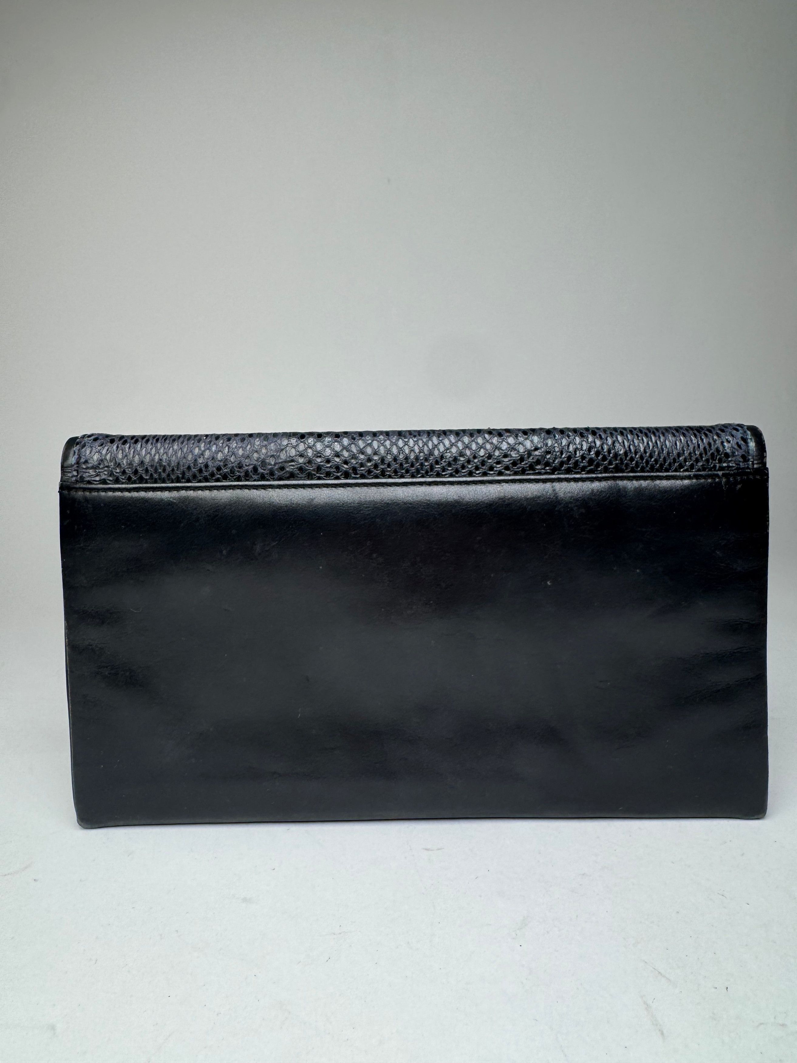 Givenchy Vintage Snake Emblossed Leather Clutch black Size ONE SIZE - 2 Thumbnail