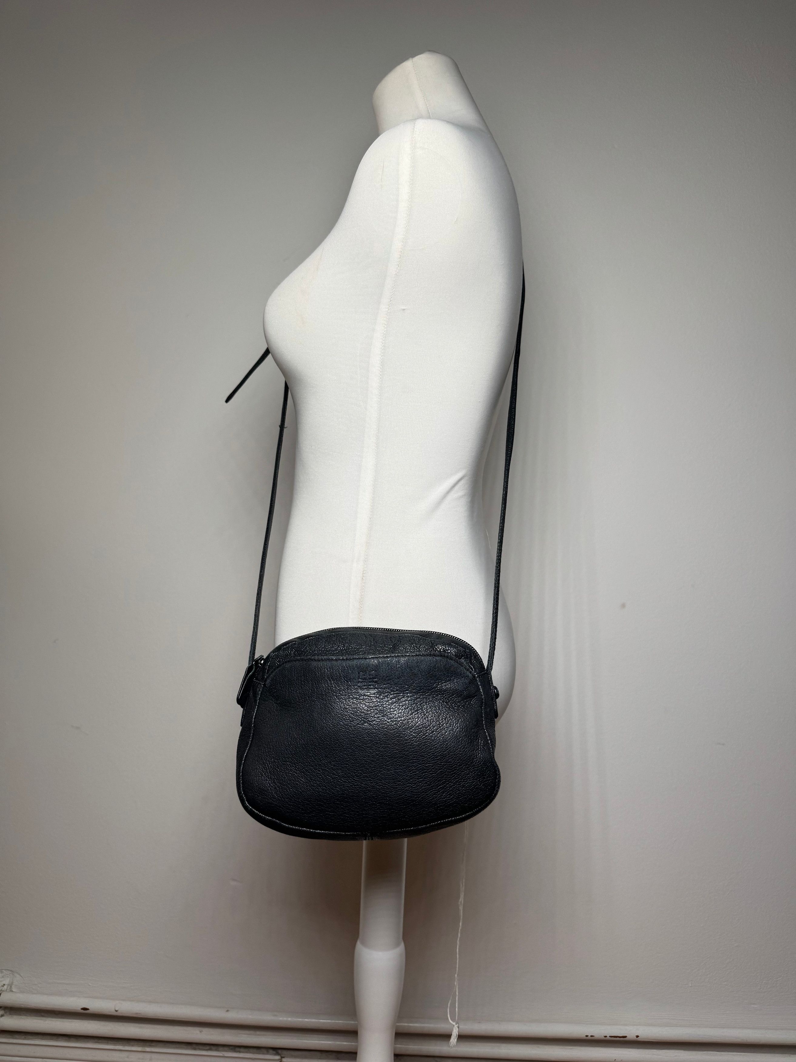 Givenchy Vintage 4G Leather Crossbody / Shoulder Bag Black Size ONE SIZE - 5 Thumbnail