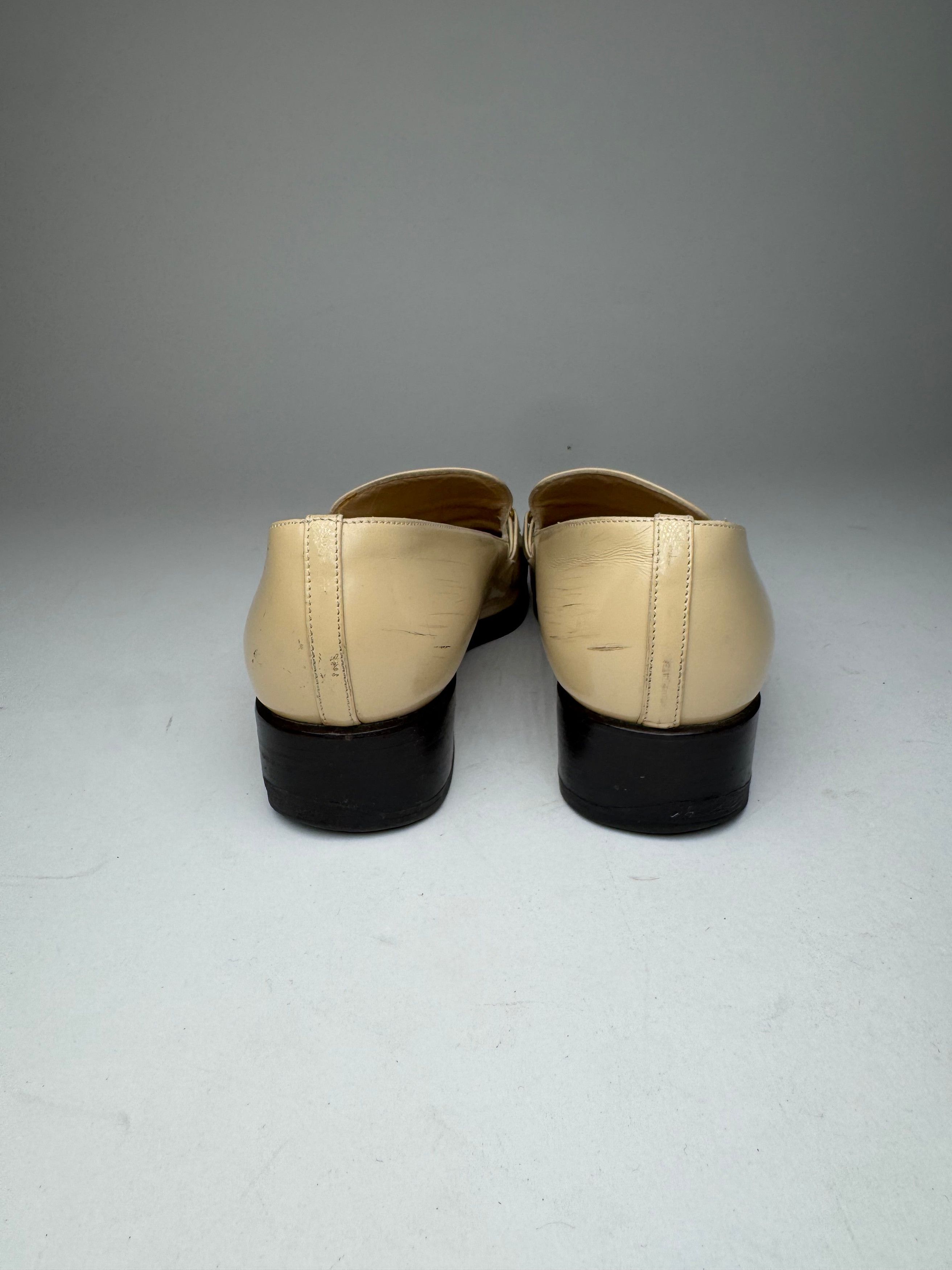 Gucci Vintage Horsebit Loafer Beige EU36 Size US 5 / IT 35 - 6 Thumbnail