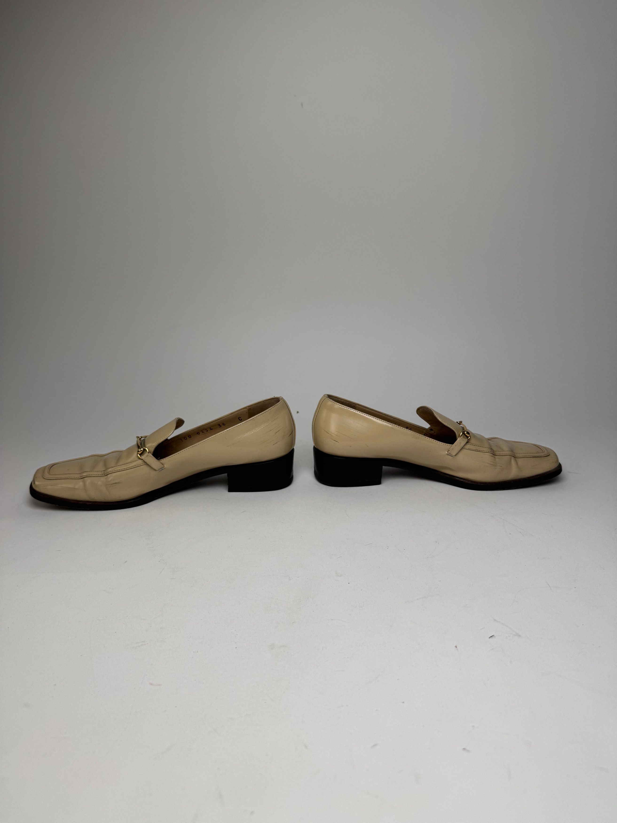 Gucci Vintage Horsebit Loafer Beige EU36 Size US 5 / IT 35 - 2 Thumbnail