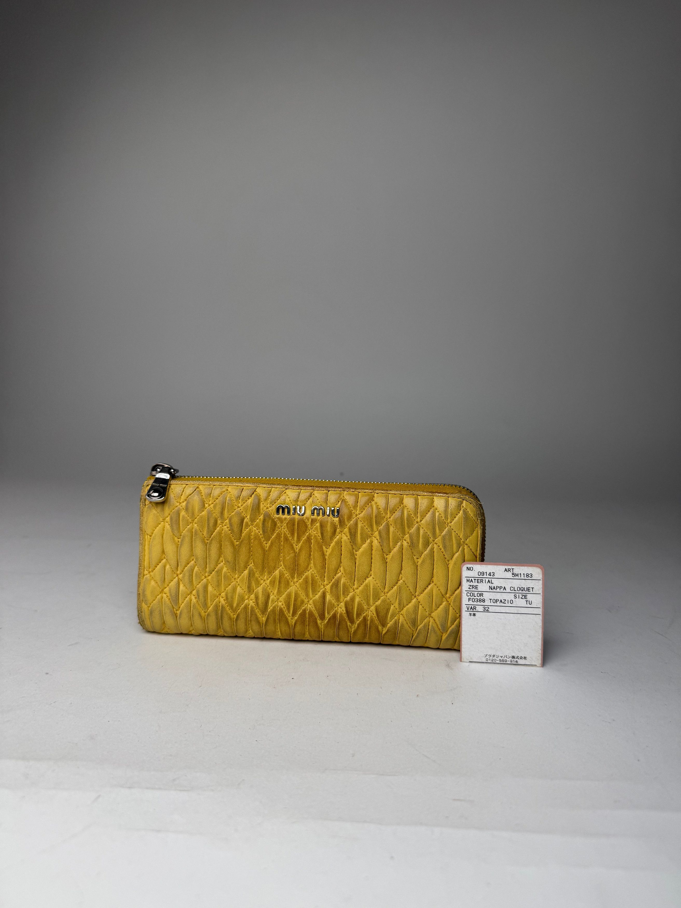 Miu Miu Vintage Metallasse Leather Wallet Yellow Size ONE SIZE - 7 Thumbnail