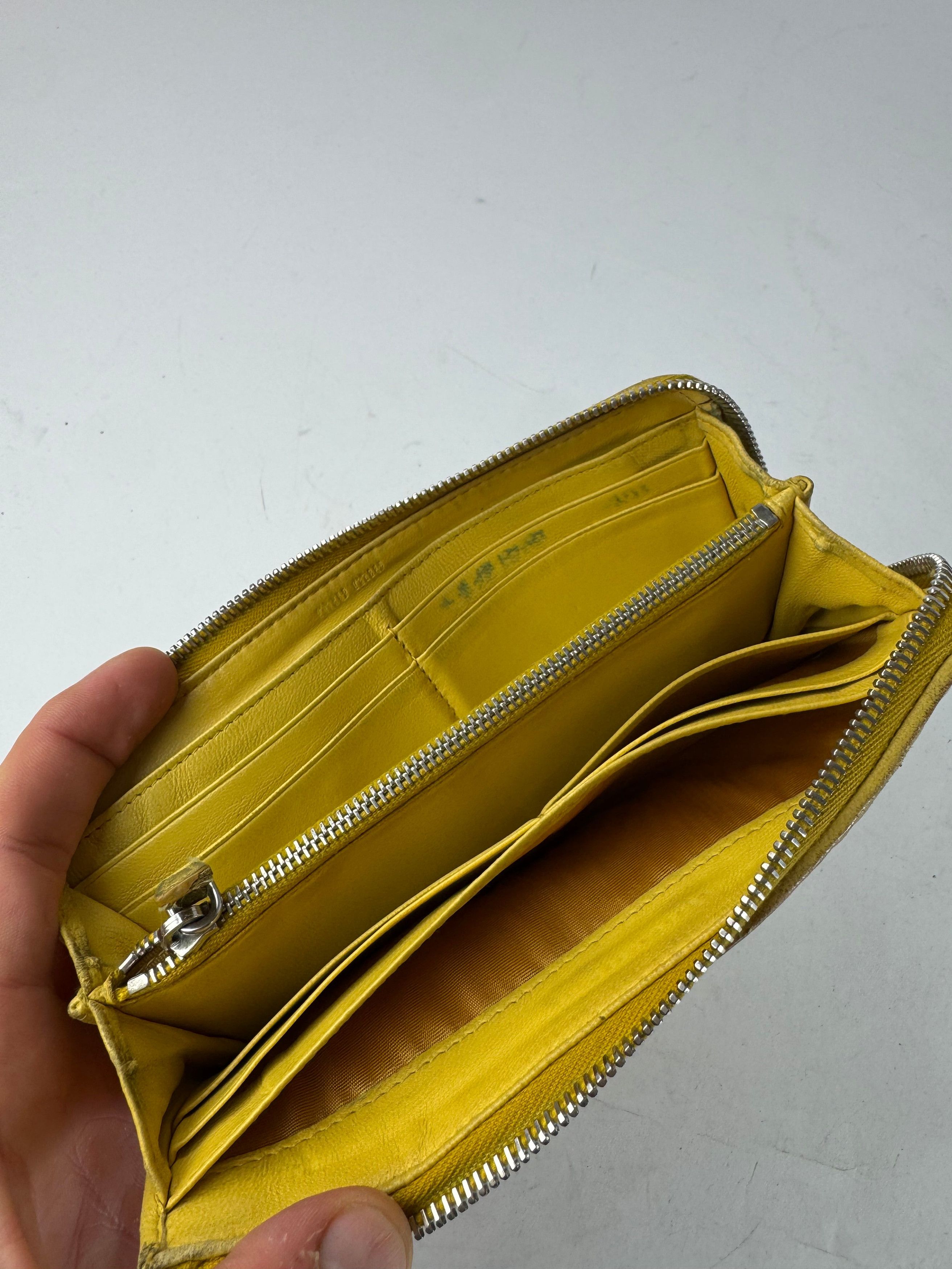 Miu Miu Vintage Metallasse Leather Wallet Yellow Size ONE SIZE - 4 Thumbnail