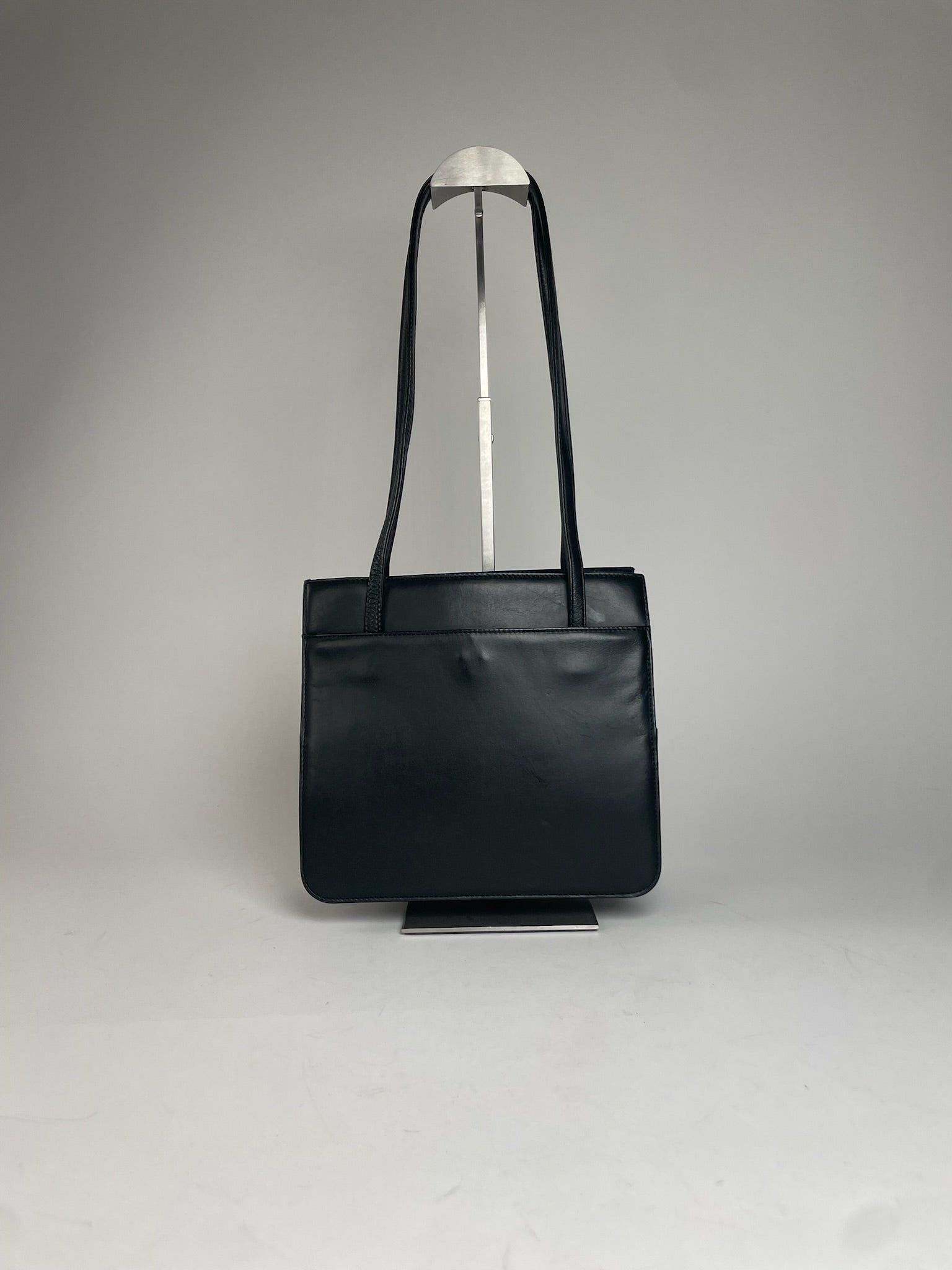 Courreges Vintage Leather Handbag Black Size ONE SIZE - 2 Thumbnail