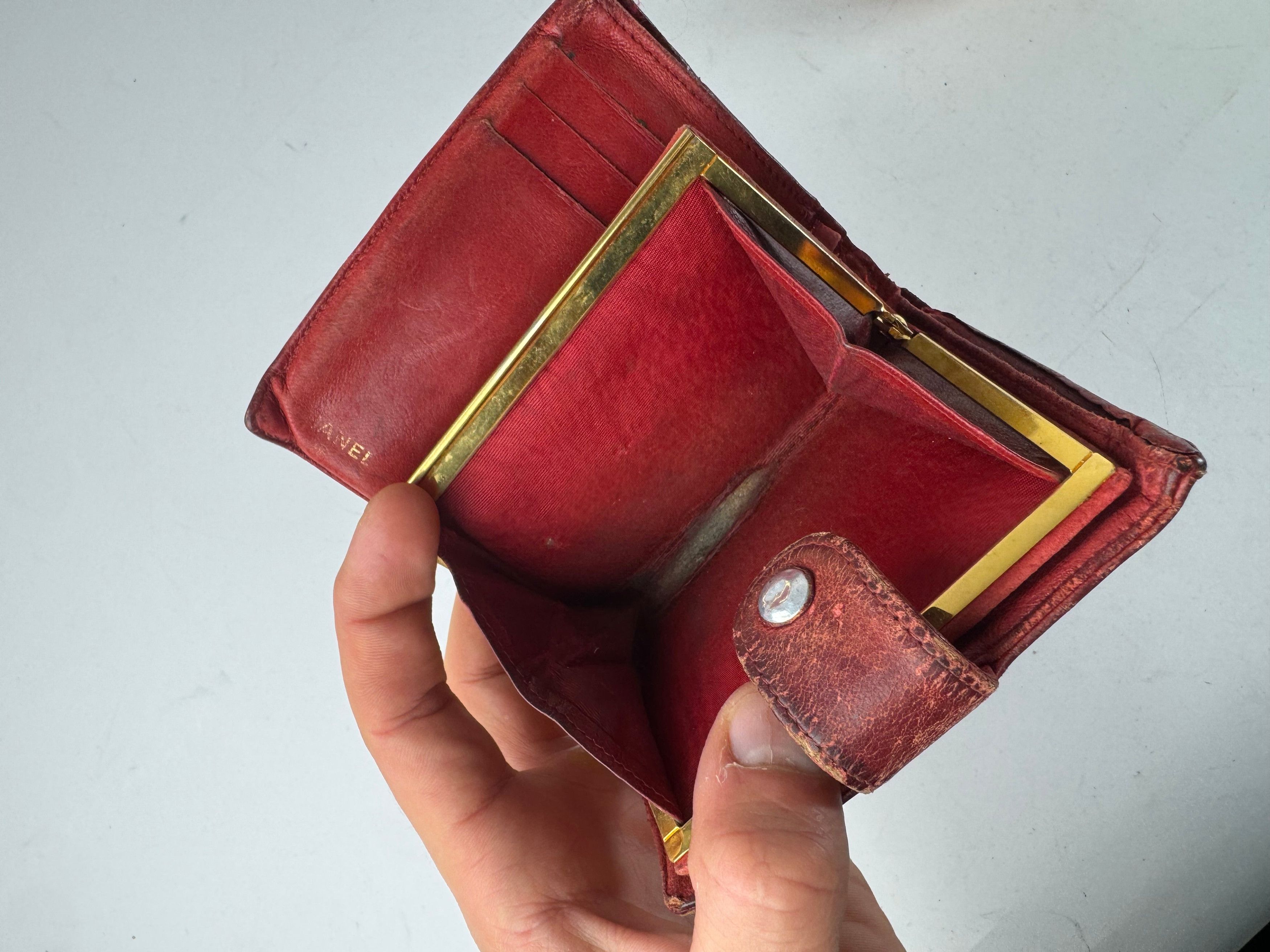 Chanel Vintage CC Leather Wallet Red Size ONE SIZE - 10 Thumbnail