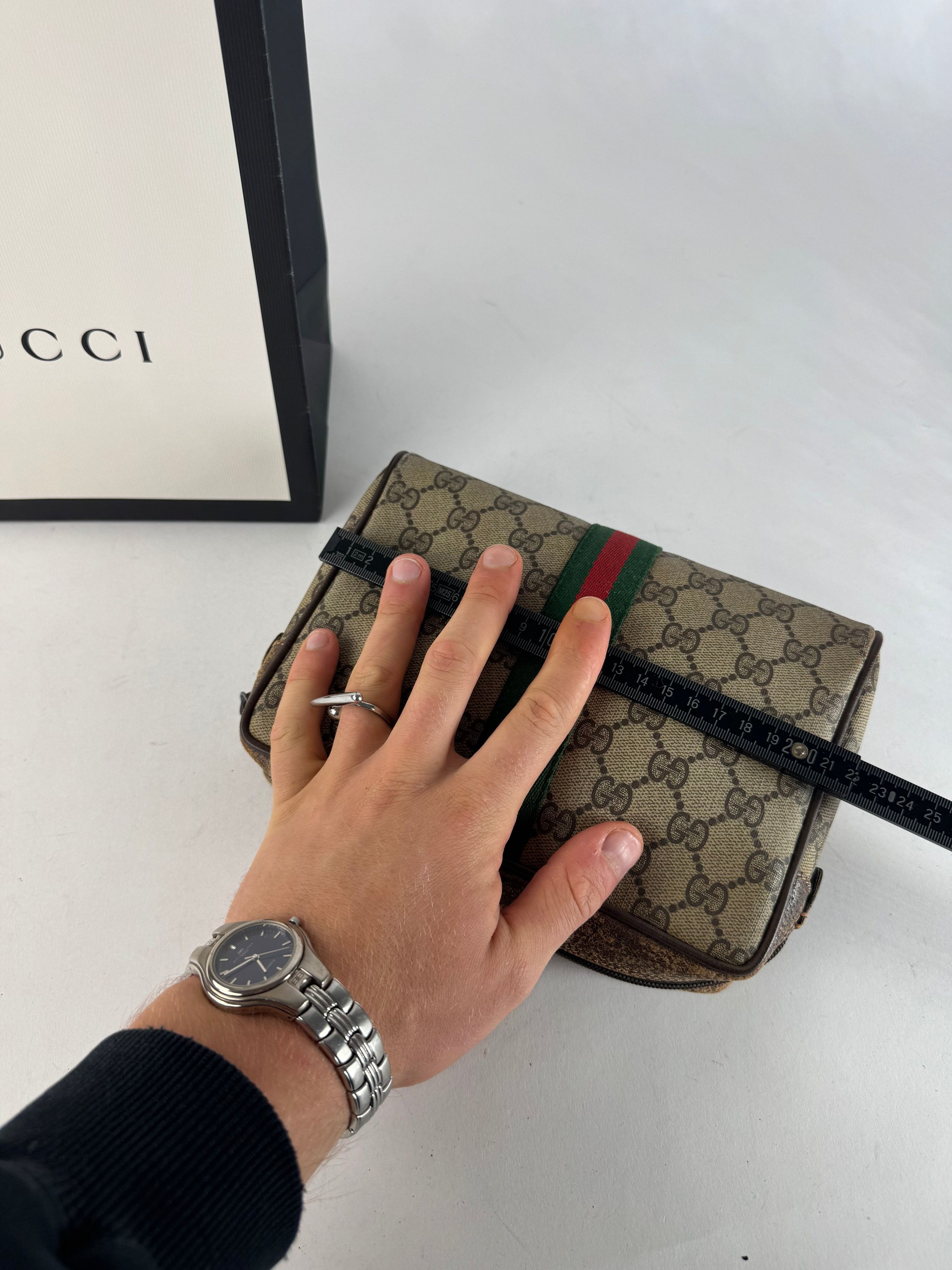 Gucci Vintage Ophidia Monogram Leather Clutch Grey Brown Size ONE SIZE - 10 Thumbnail