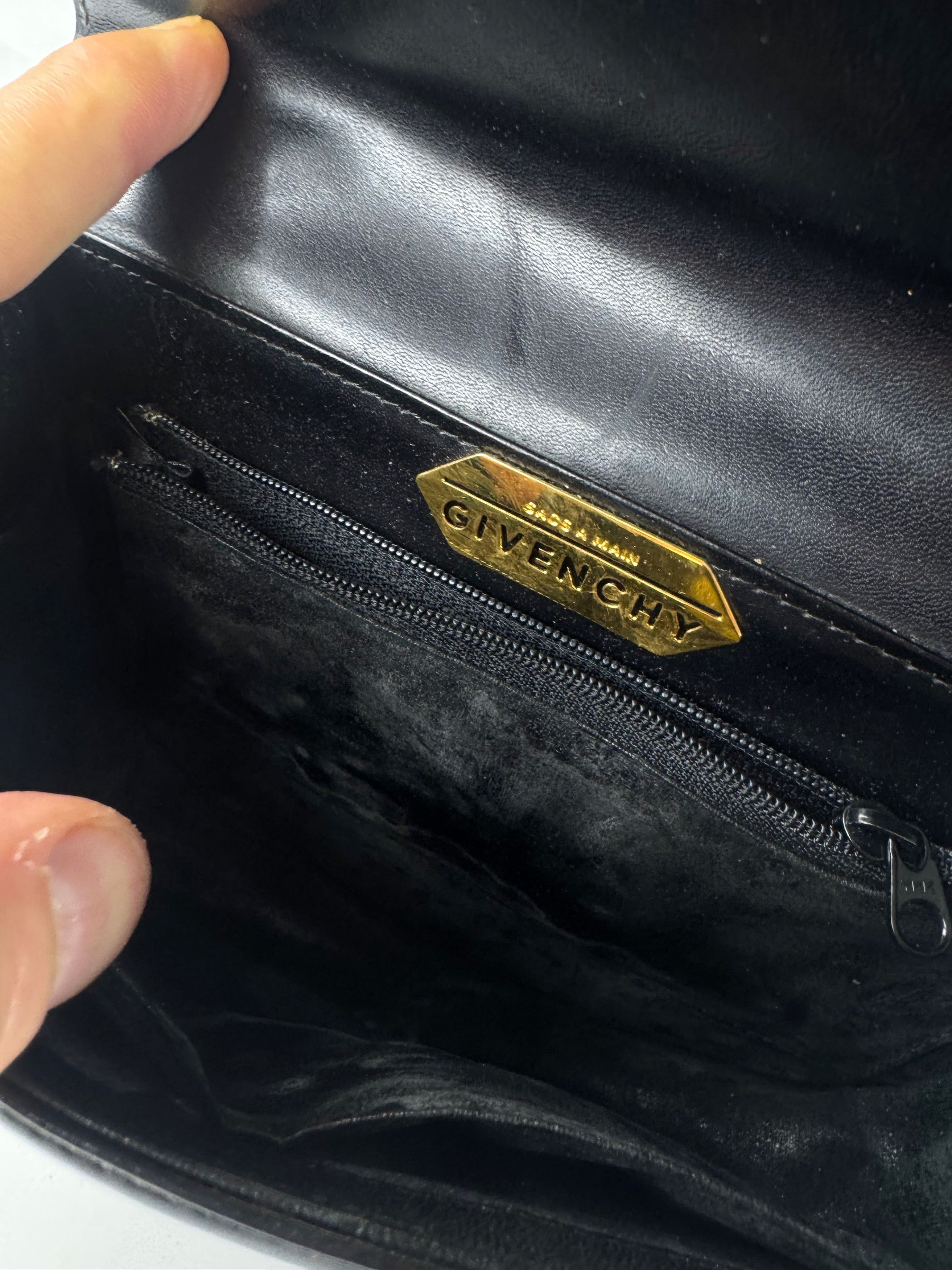 Givenchy Vintage Leather Handbag Black Size ONE SIZE - 5 Thumbnail