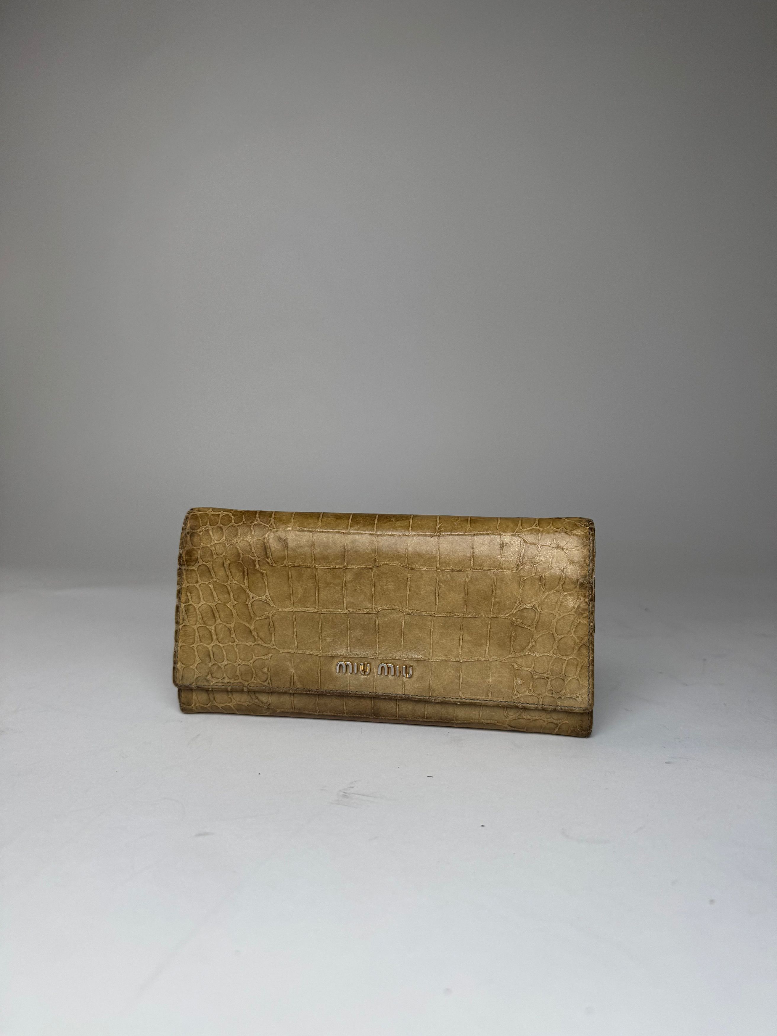 Miu Miu Vintage Crocodile Emblossed Leather Wallet Light Brown Size ONE SIZE - 5 Thumbnail