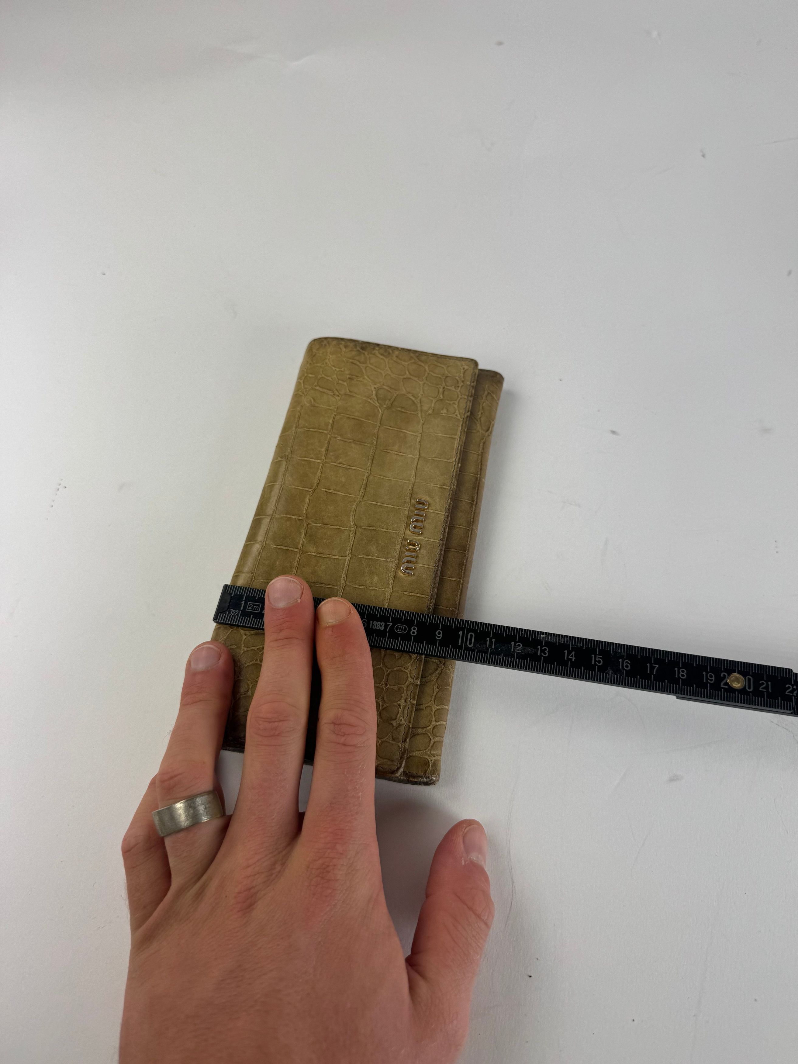 Miu Miu Vintage Crocodile Emblossed Leather Wallet Light Brown Size ONE SIZE - 10 Thumbnail