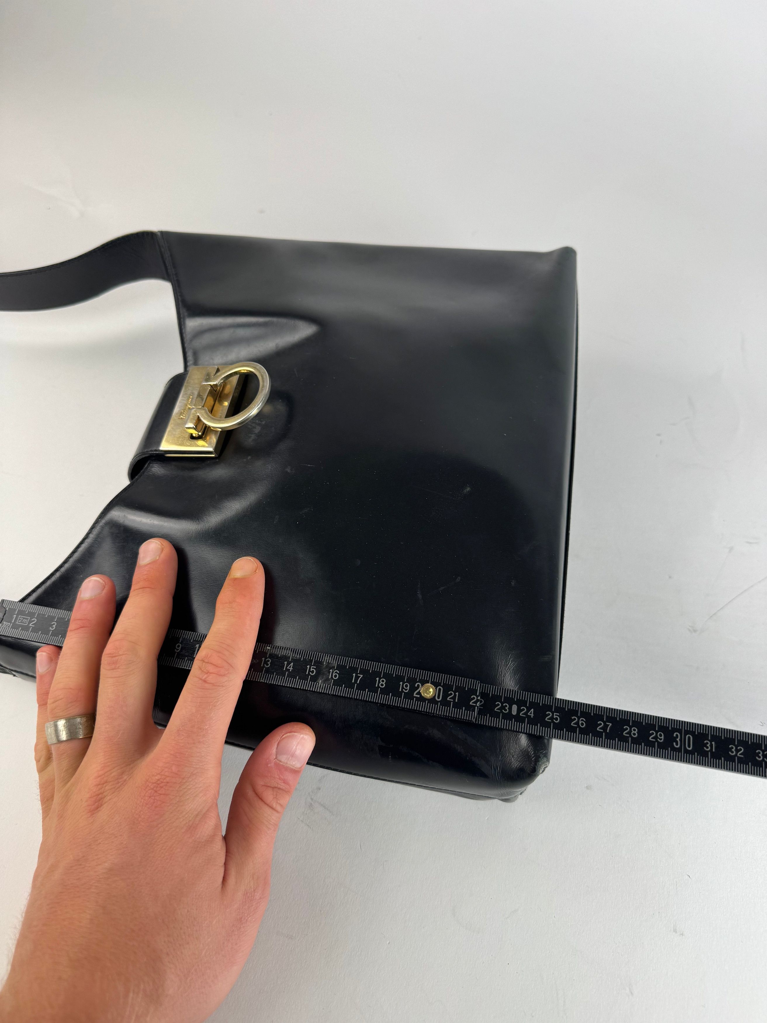 Salvatore Ferragamo Vintage Wanda Leather Handbag Black Size ONE SIZE - 11 Thumbnail