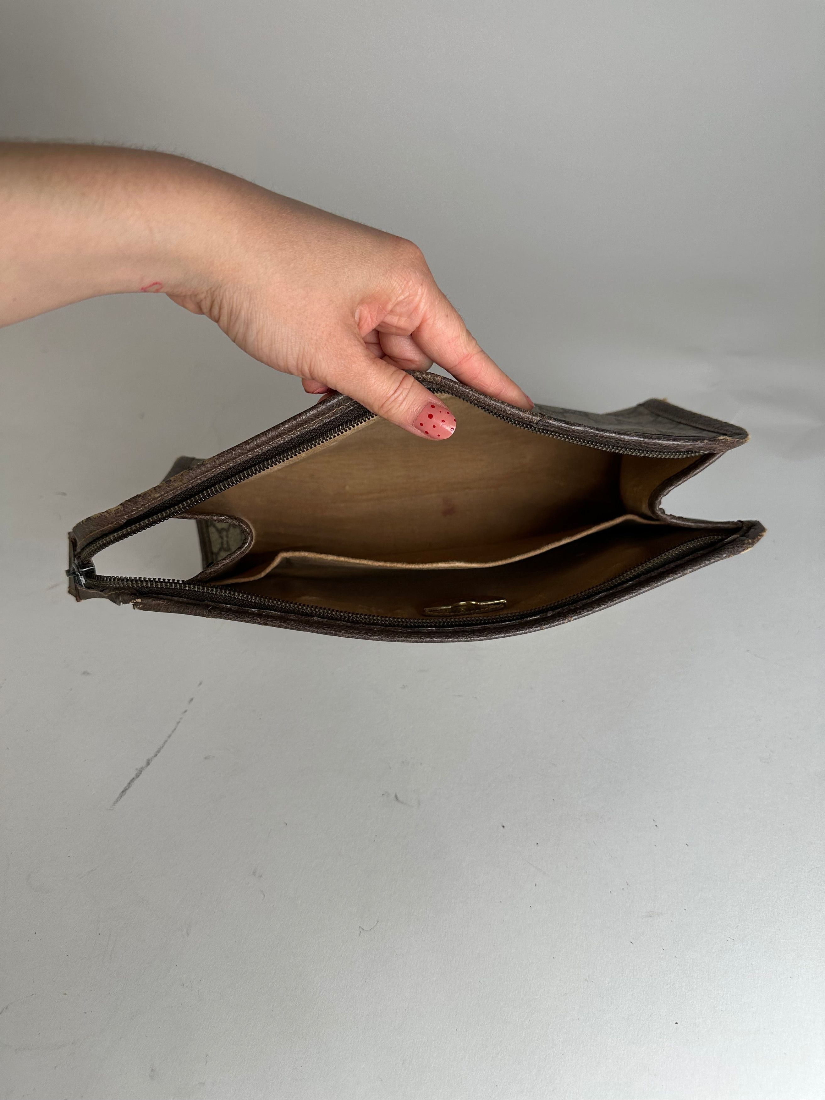 Gucci Vintage Leather Clutch Grey Brown Size ONE SIZE - 8 Thumbnail