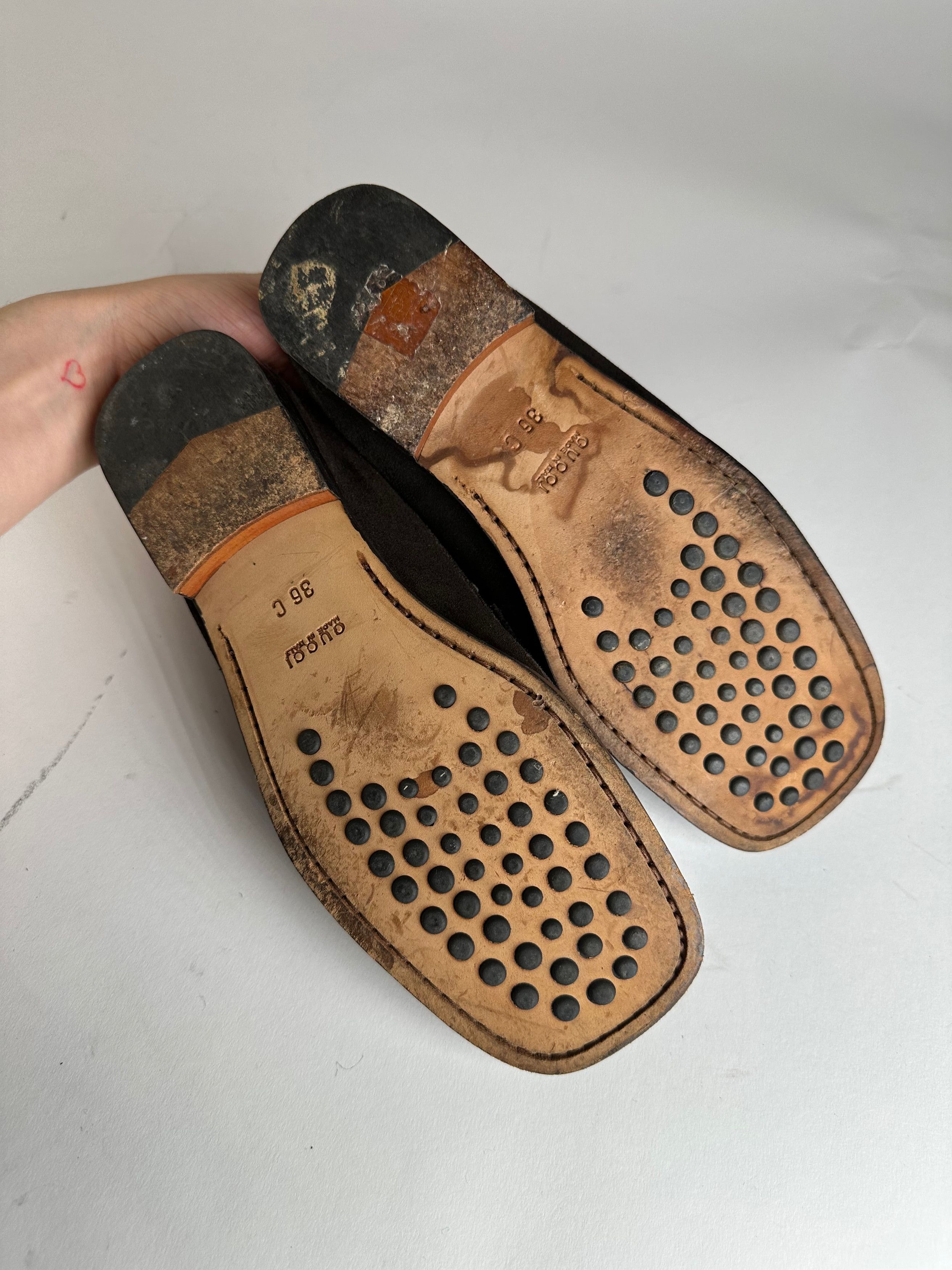 Gucci Vintage Horsebit Suede Loafer Black Size US 5 / IT 35 - 8 Thumbnail