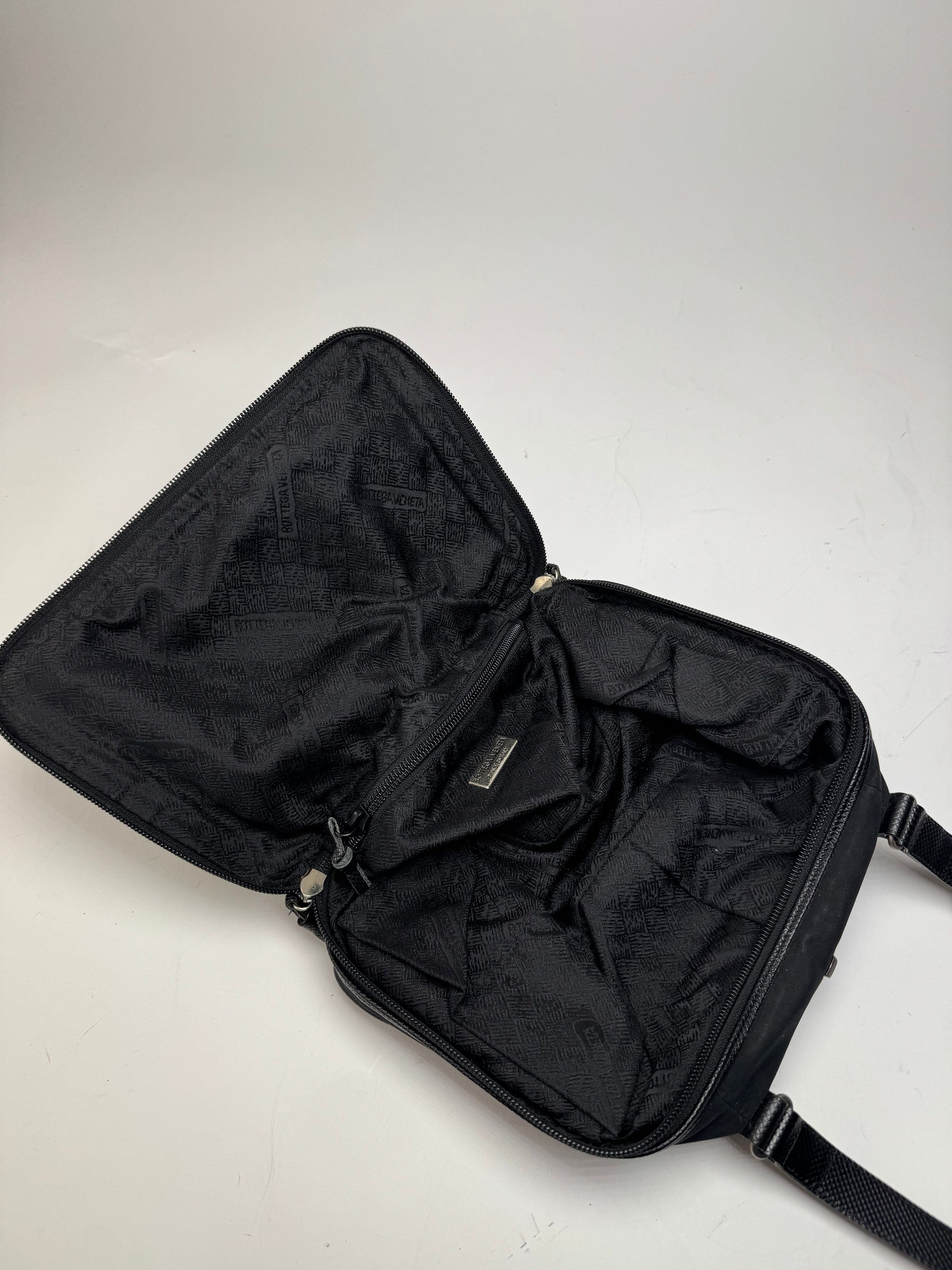 Bottega Veneta Vintage Leather Canvas Handbag Black Size ONE SIZE - 5 Thumbnail