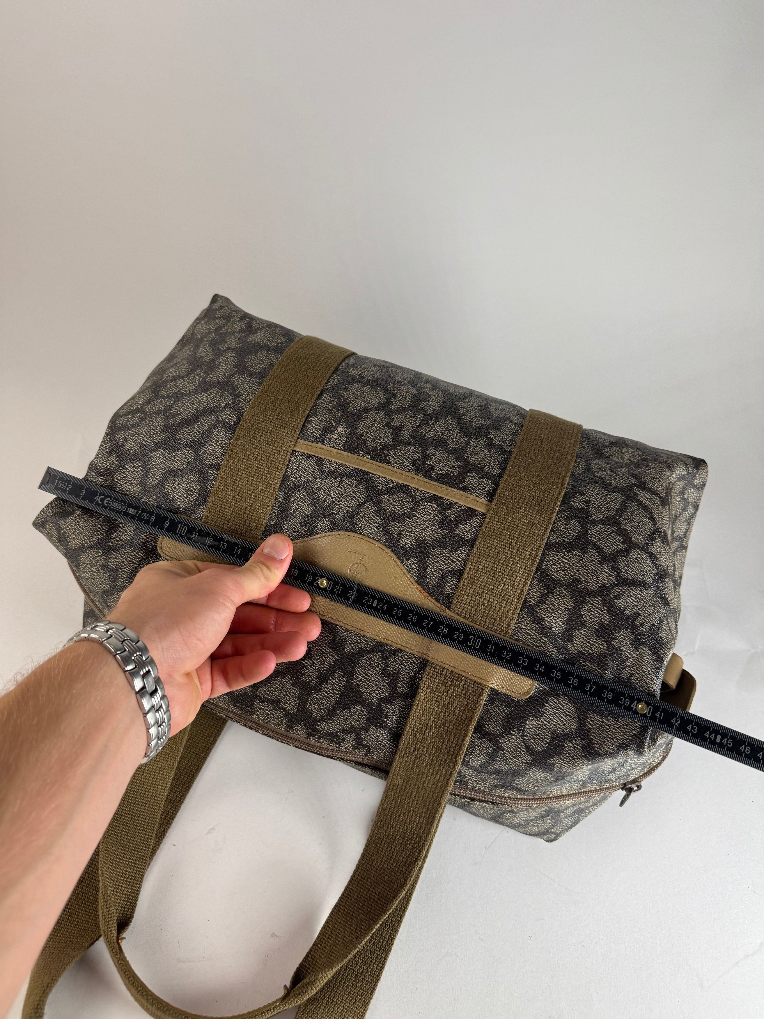 Other Vintage Yves Saint Laurent Stone Emblossed Leather Handbag G Size ONE SIZE - 8 Thumbnail