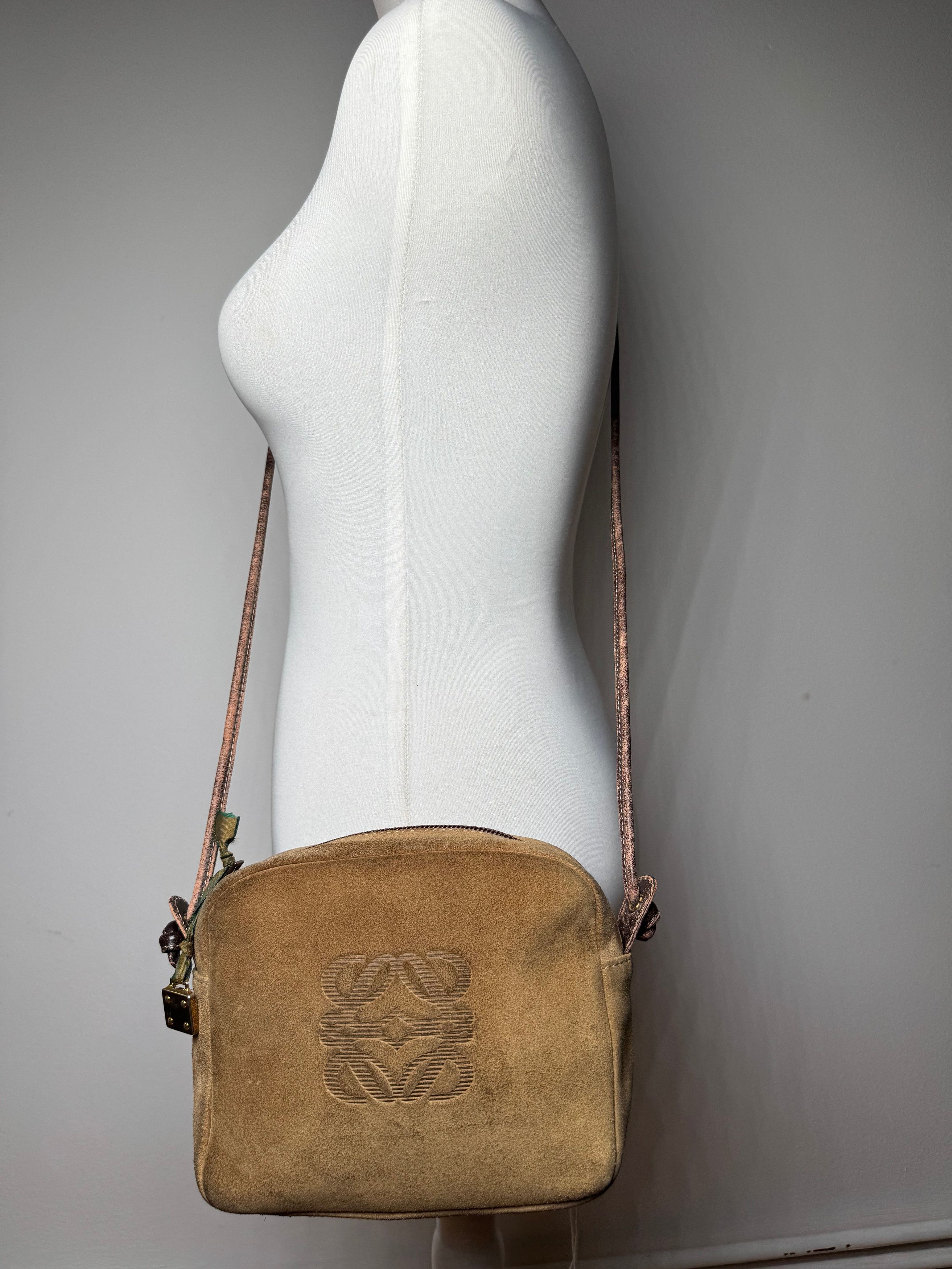 Loewe Vintage Crossbody Leather Bag Brown Size ONE SIZE - 12 Thumbnail