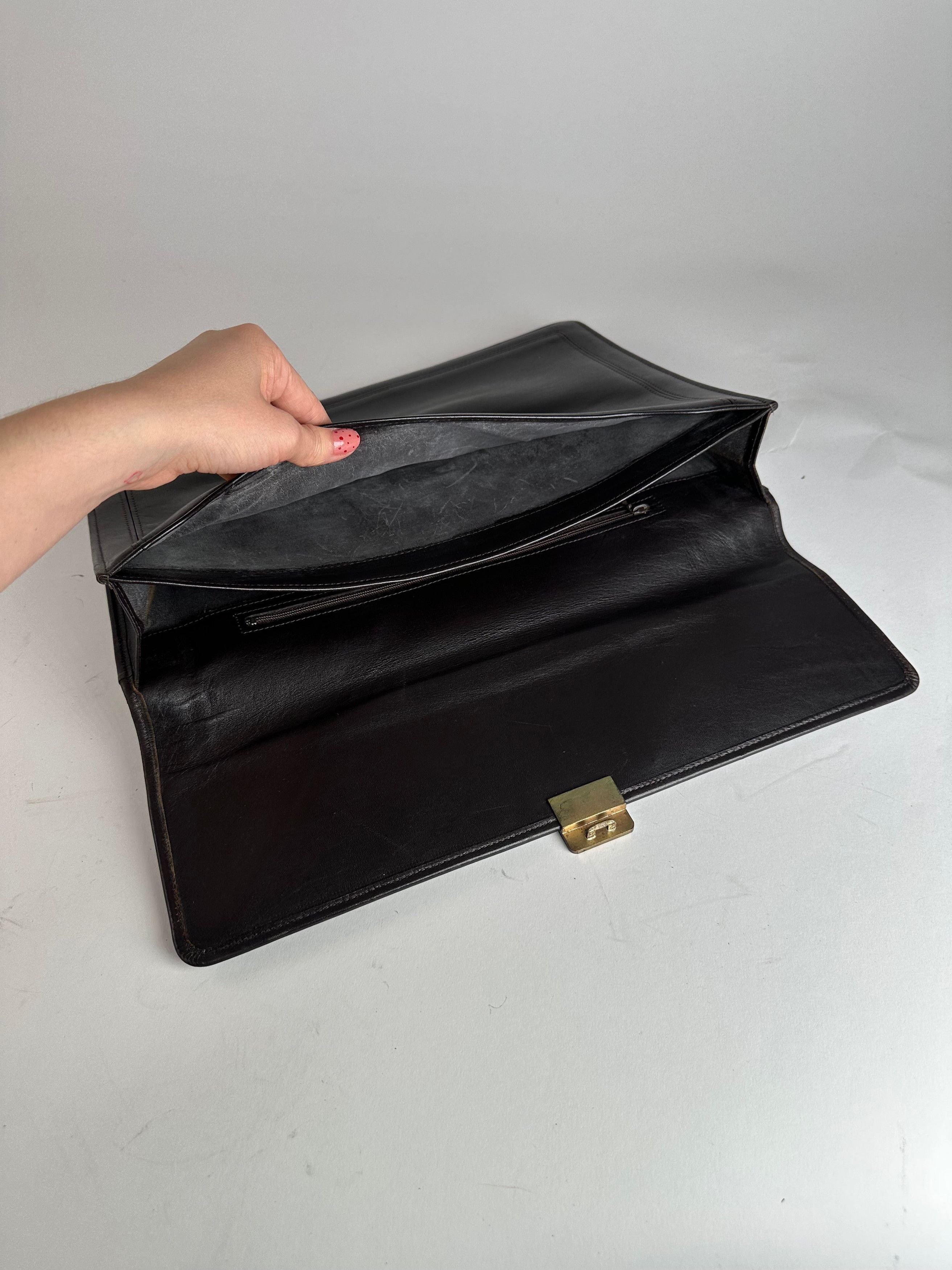 Givenchy Vintage Leather Clutch Big Brown Size ONE SIZE - 11 Thumbnail