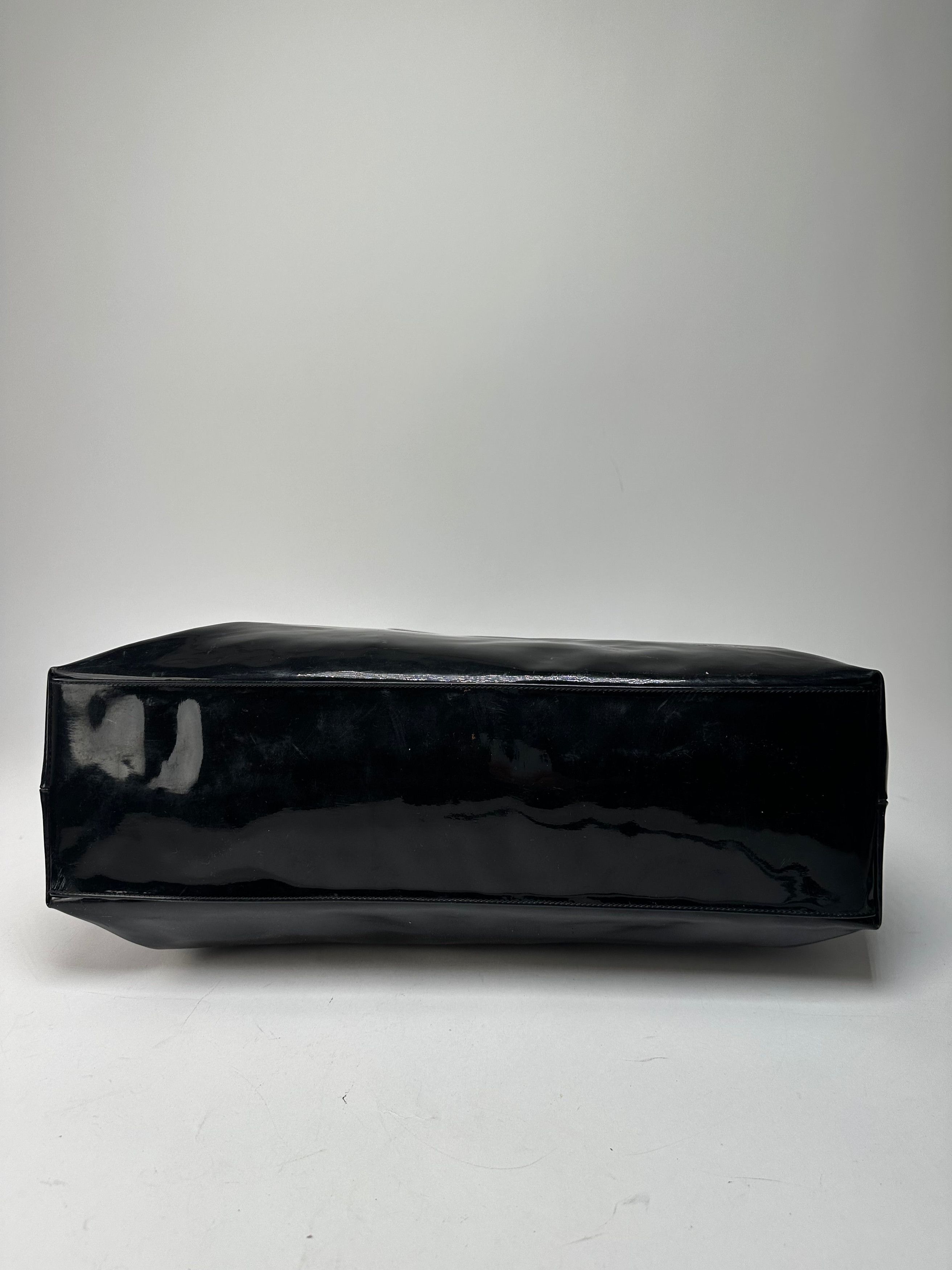 Salvatore Ferragamo Vintage Patent Leather Bag Black Size ONE SIZE - 12 Thumbnail