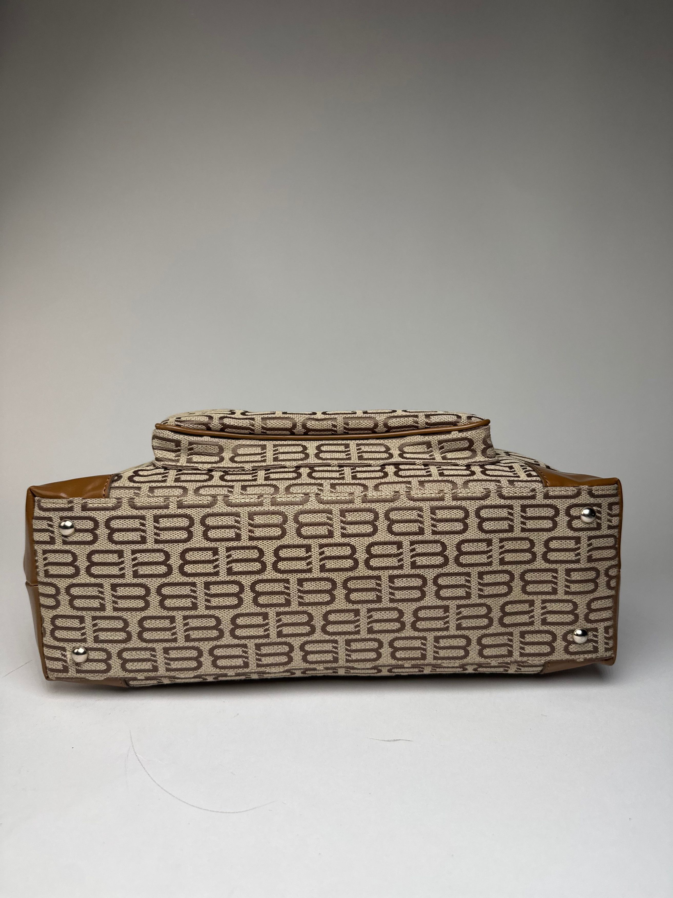 Balenciaga Vintage Monogram Handbag Beige Brown Size ONE SIZE - 14 Thumbnail