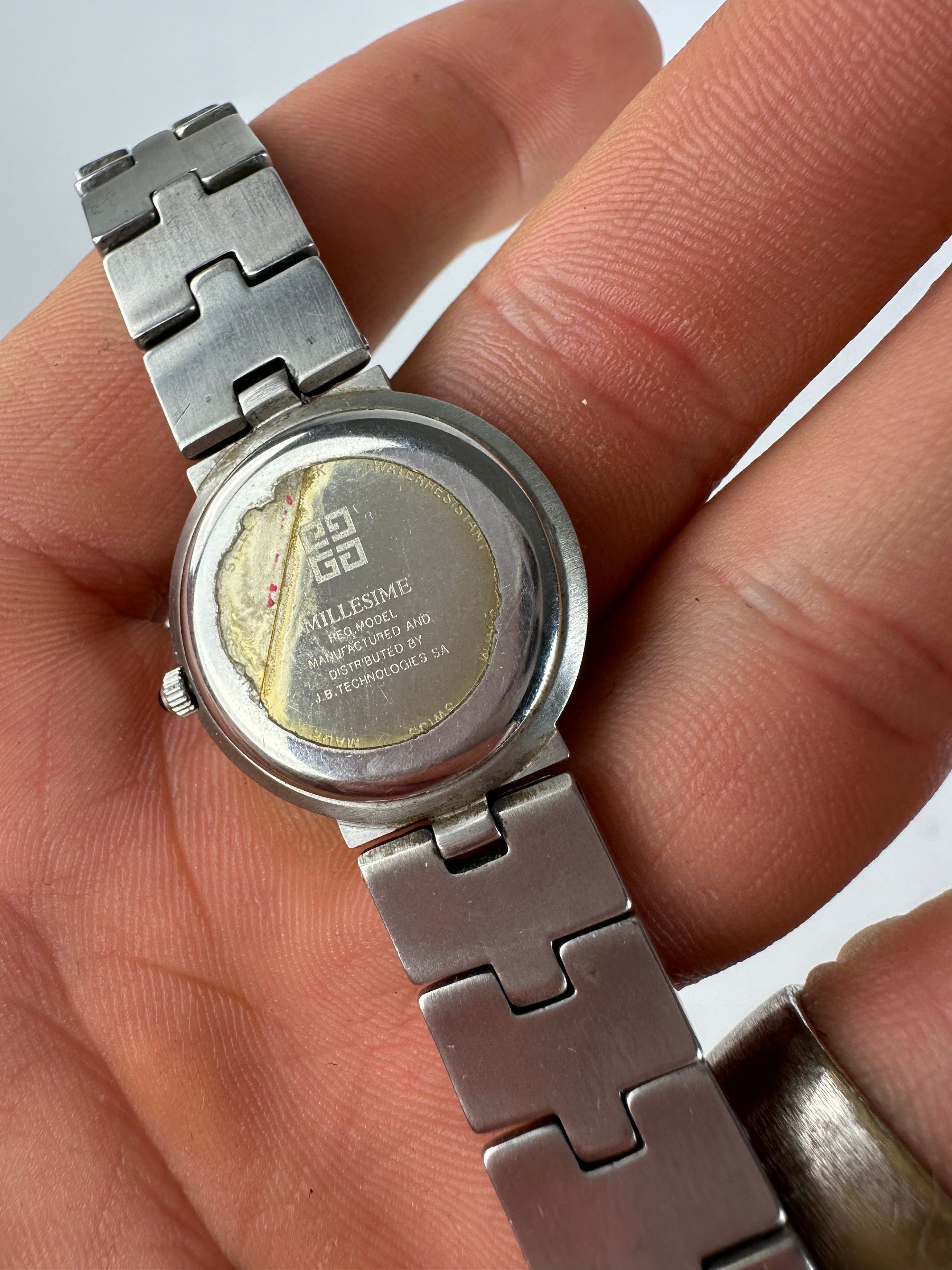 Givenchy Vintage Quartz Watch Silver White Size ONE SIZE - 7 Thumbnail