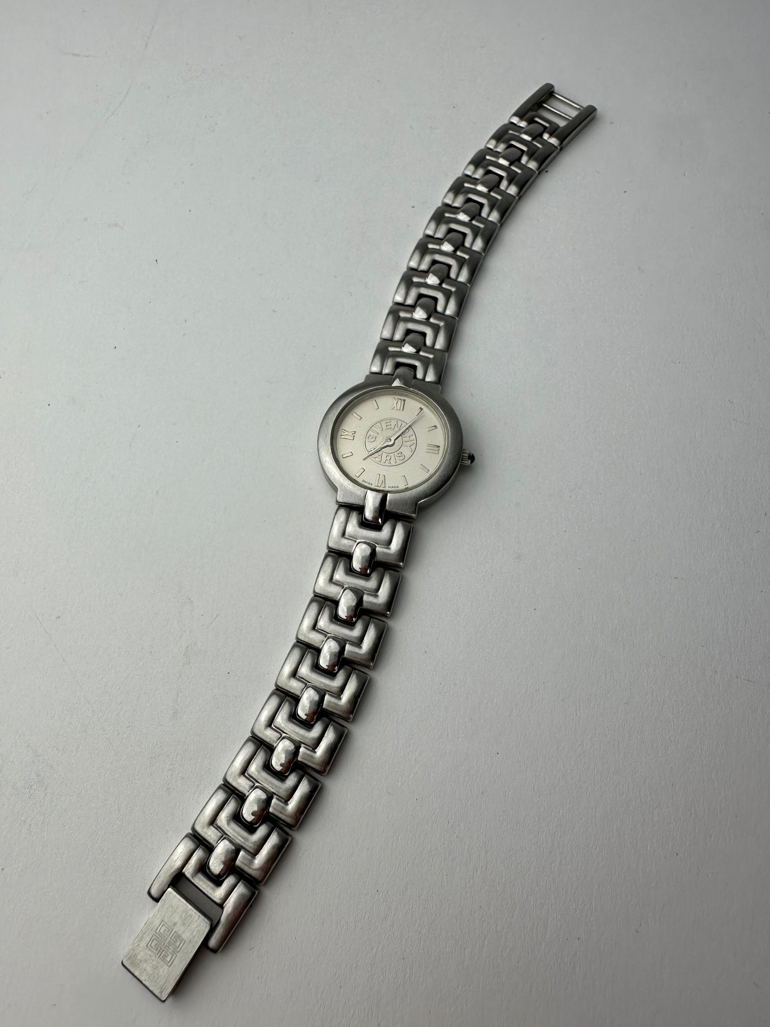 Givenchy Vintage Quartz Watch Silver White Size ONE SIZE - 8 Thumbnail