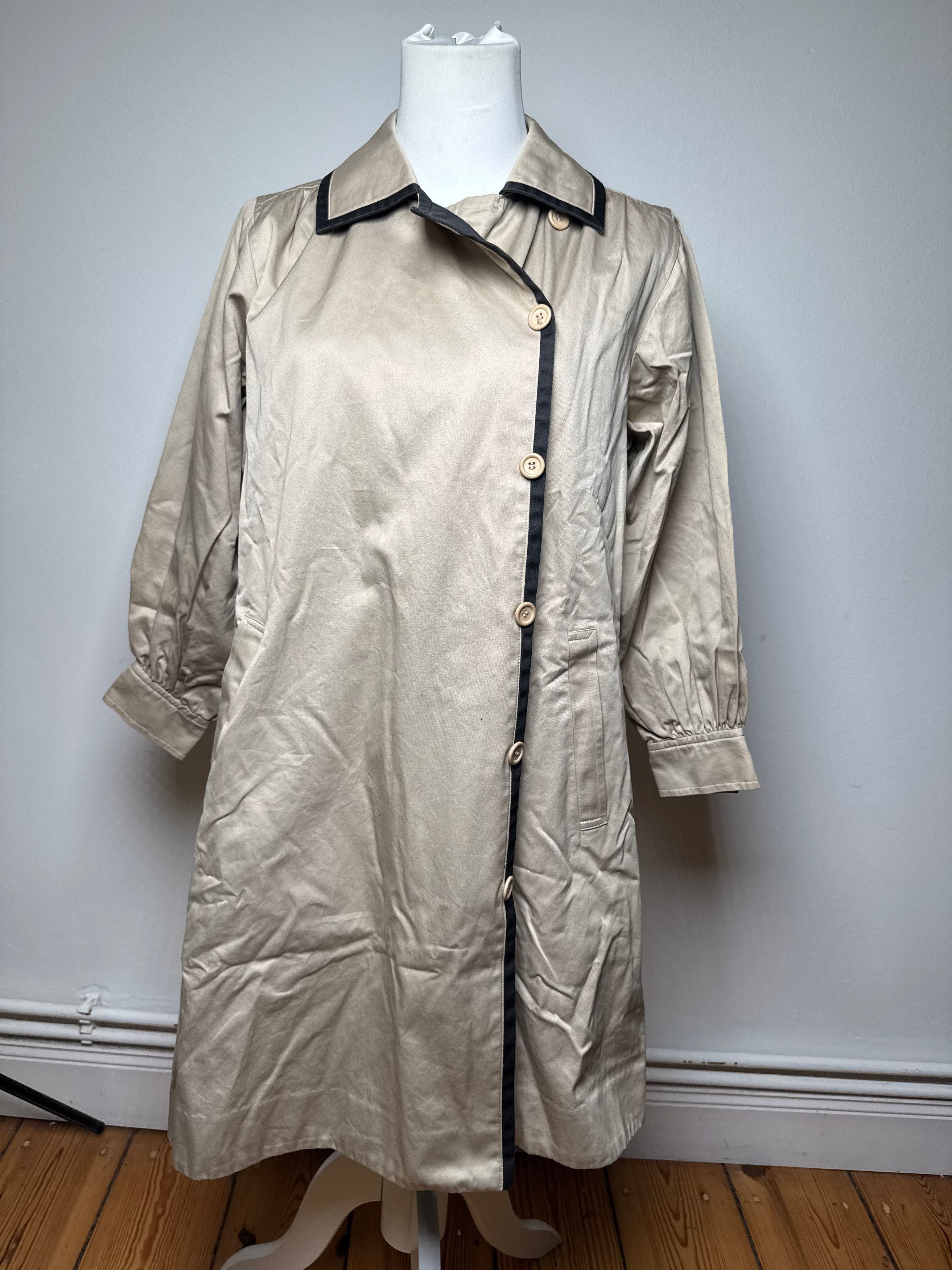 Other Vintage Yves Saint Laurent Canvas Trenchcoat Beige Black S Size S / US 4 / IT 40 - 9 Thumbnail
