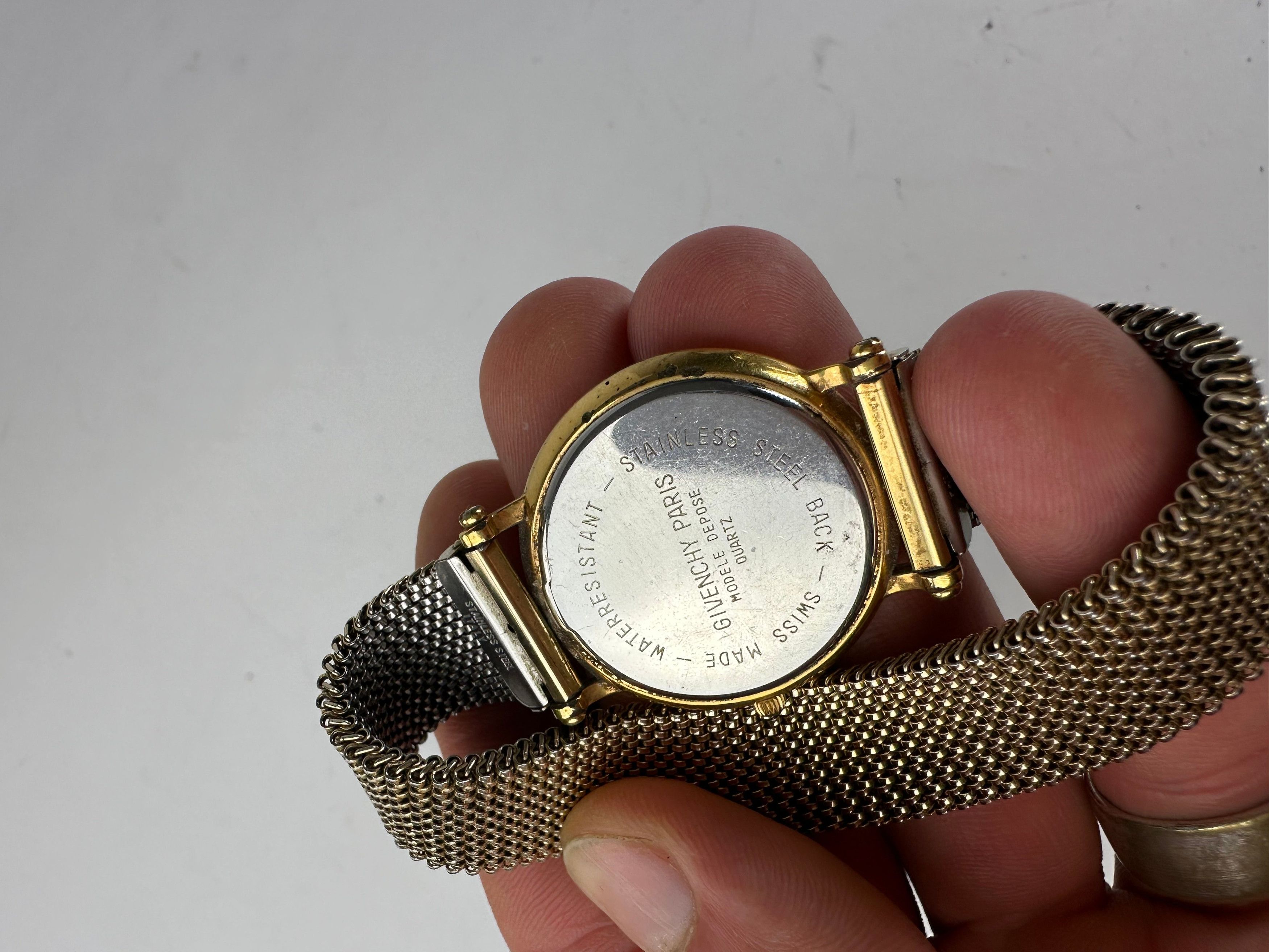Givenchy Vintage Quartz Watch Gold White Size ONE SIZE - 6 Thumbnail