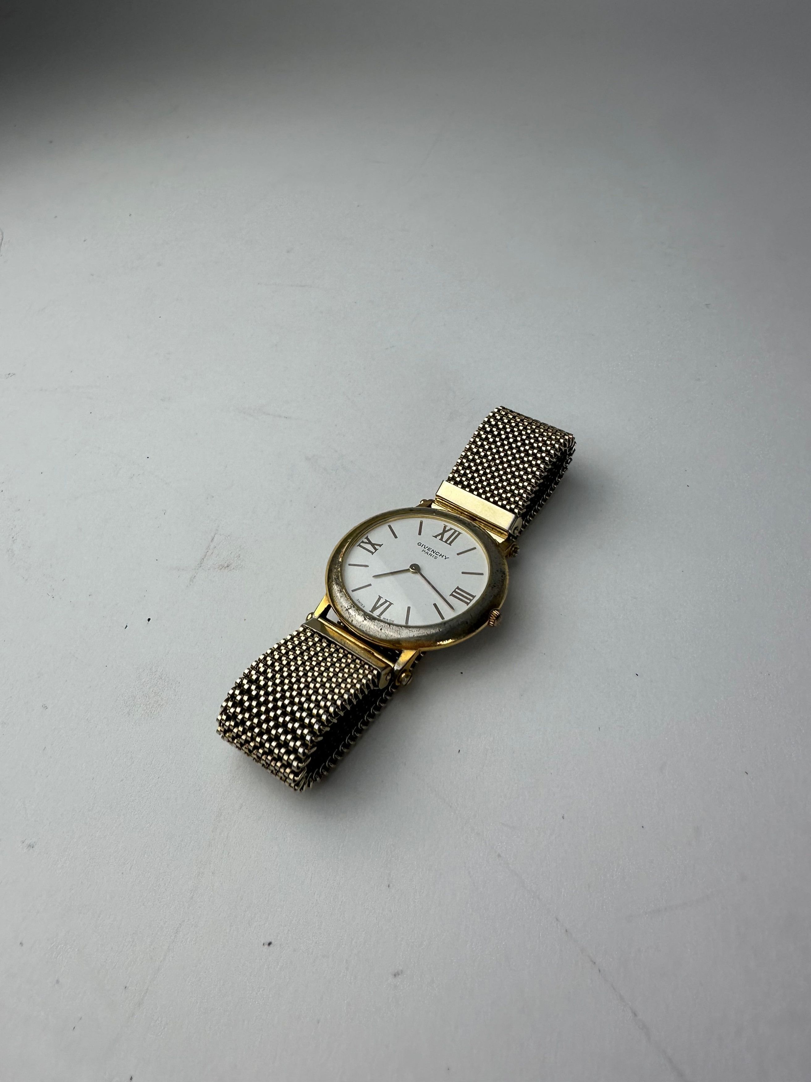 Givenchy Vintage Quartz Watch Gold White Size ONE SIZE - 7 Thumbnail