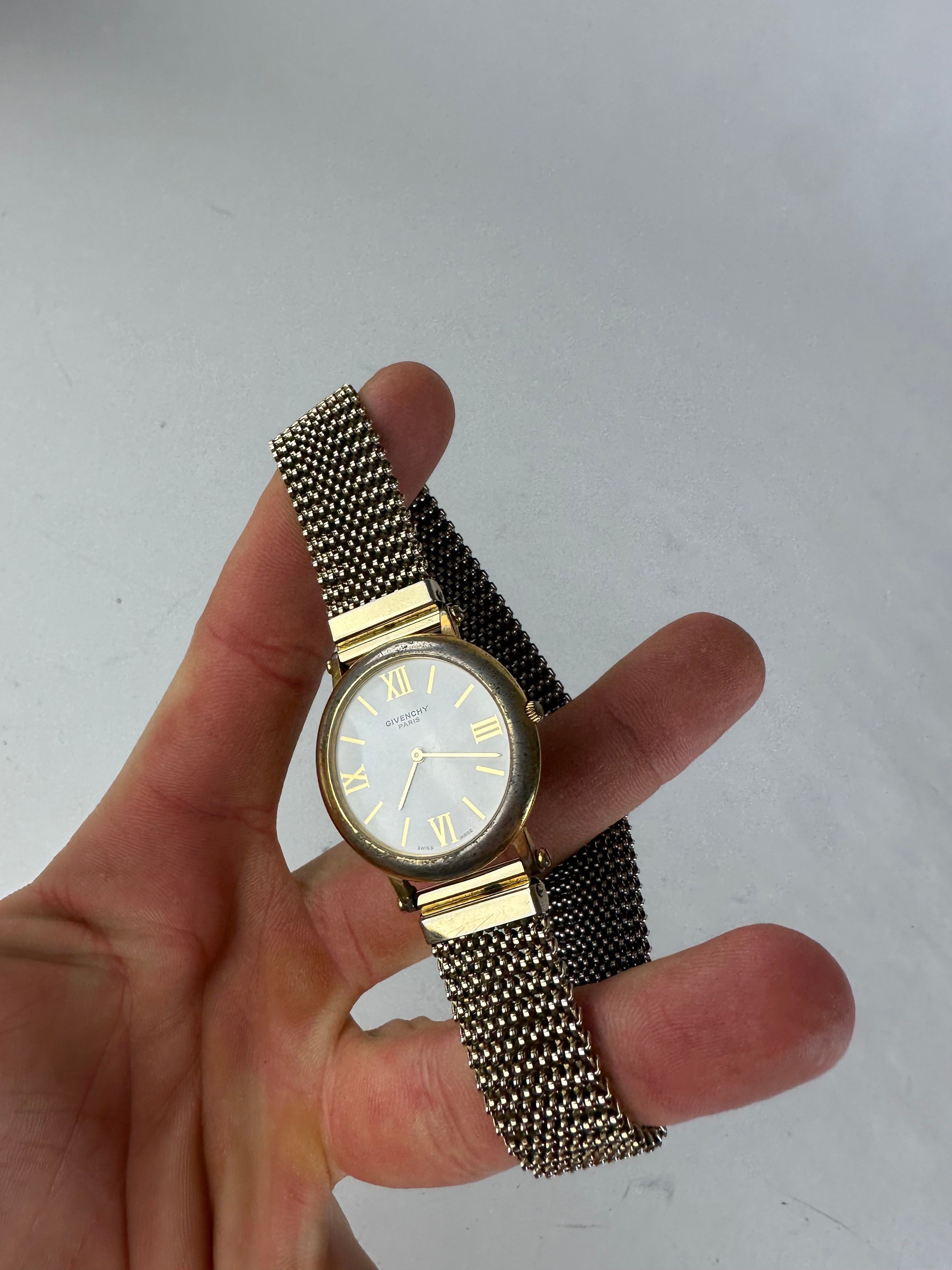 Givenchy Vintage Quartz Watch Gold White Size ONE SIZE - 2 Thumbnail
