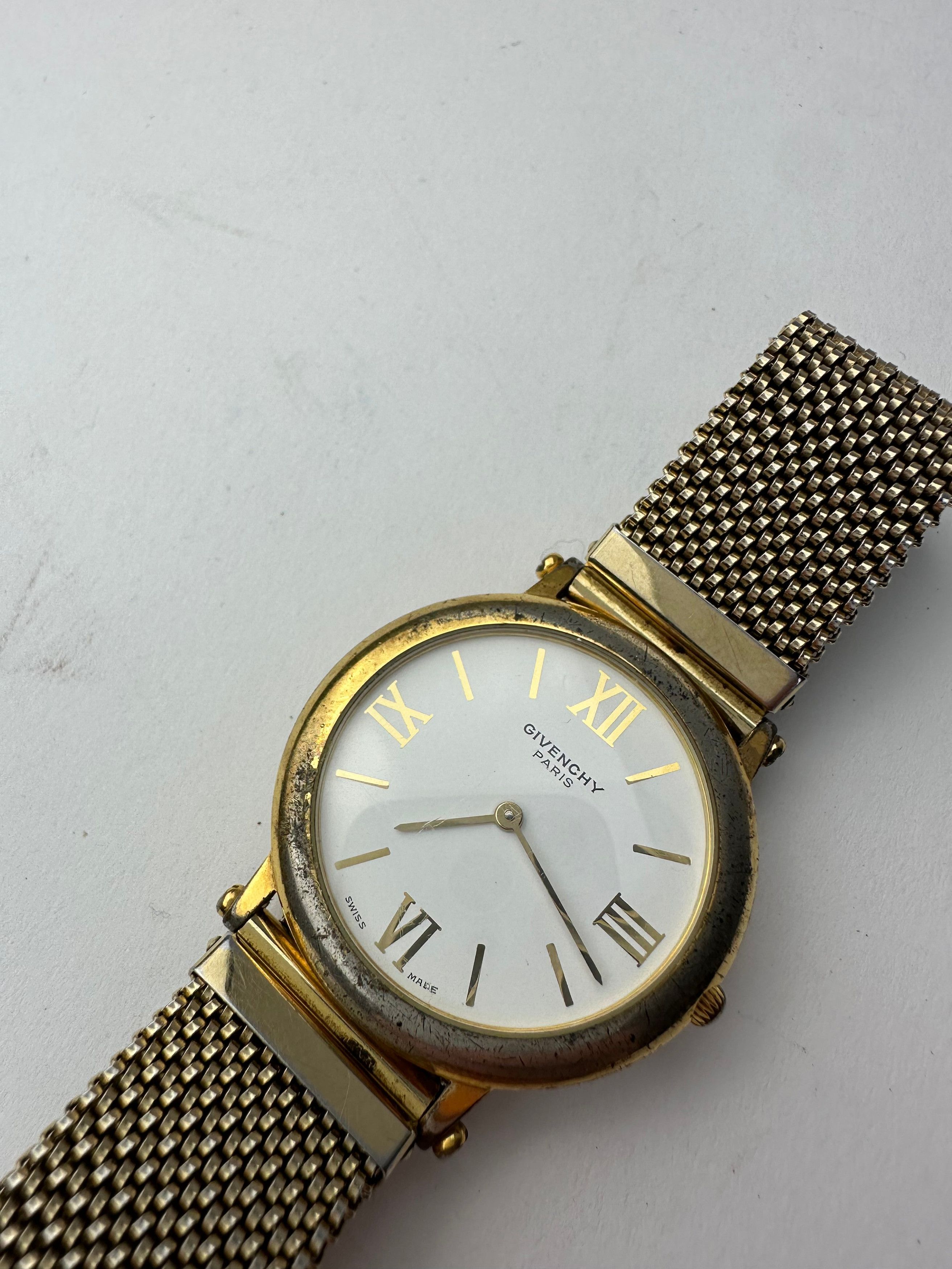 Givenchy Vintage Quartz Watch Gold White Size ONE SIZE - 3 Thumbnail