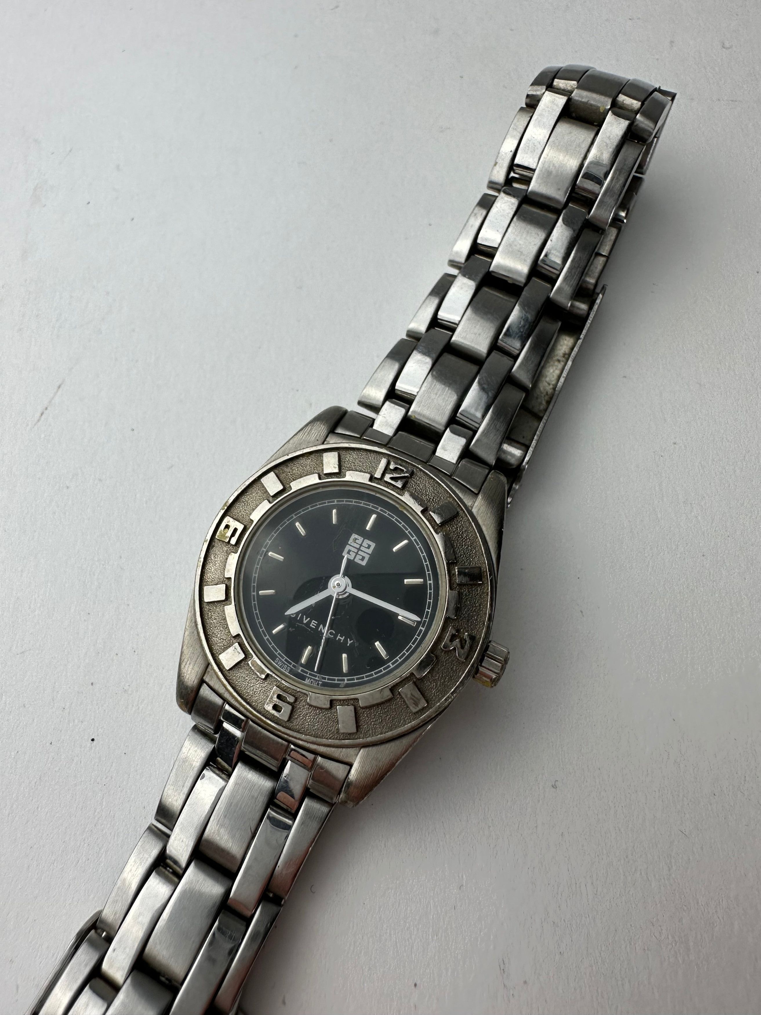 Other Vintage Givenchy Steel Quartz Watch Silver Size ONE SIZE - 6 Thumbnail
