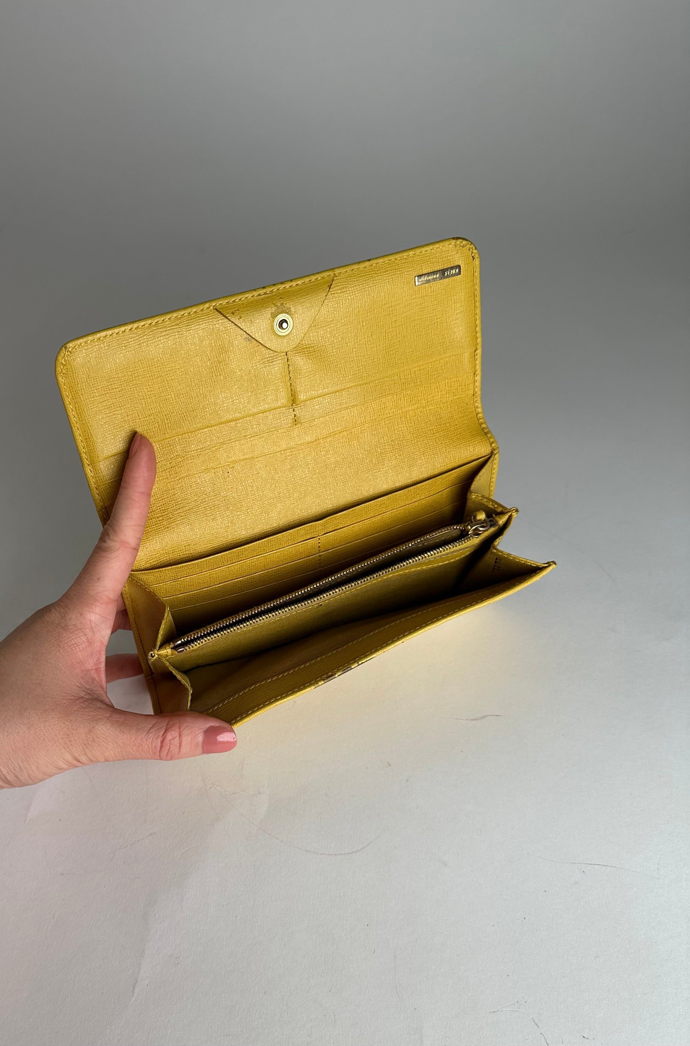 Fendi Vintage Leather Long Wallet Yellow Size ONE SIZE - 3 Thumbnail