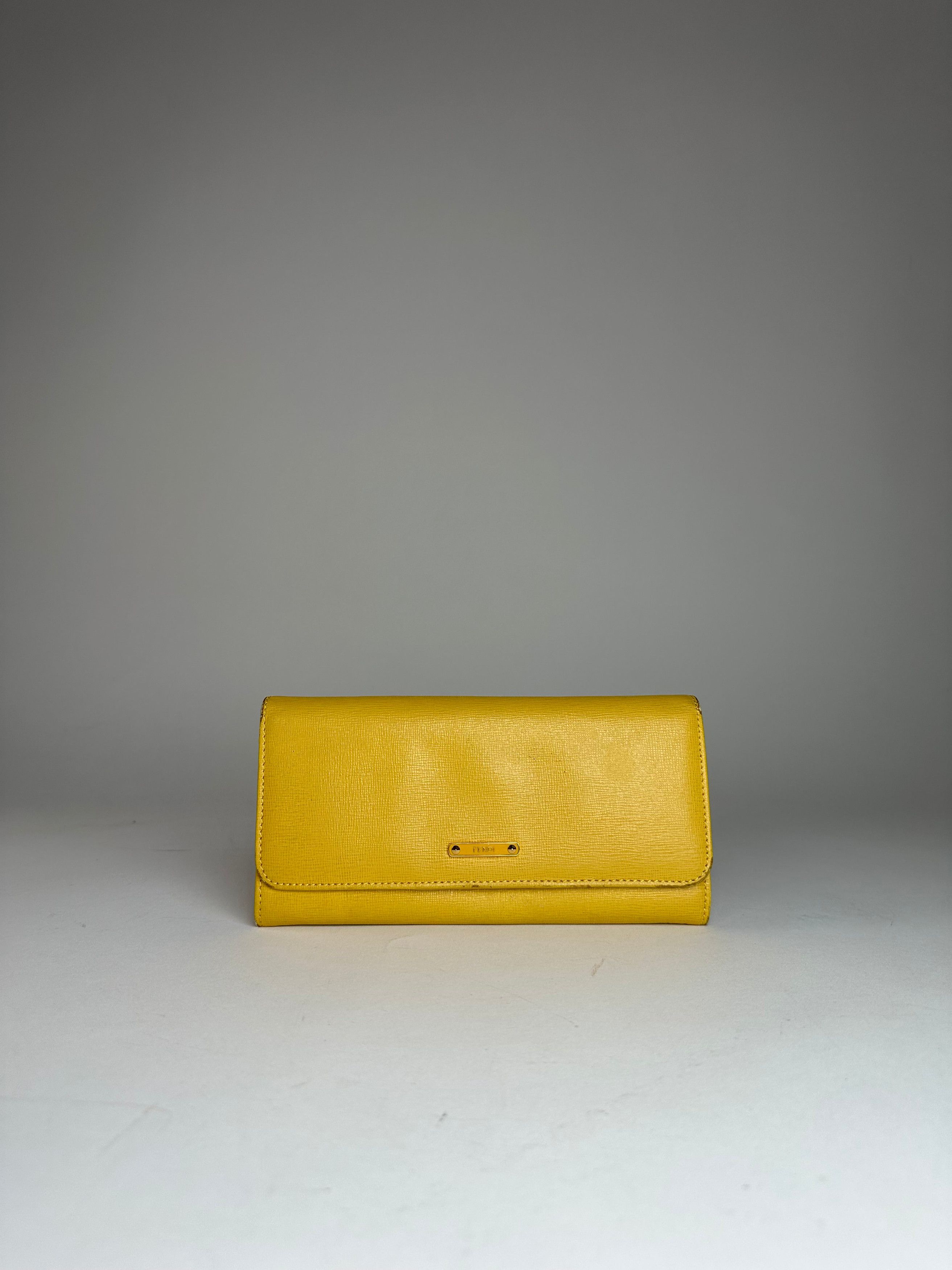Fendi Vintage Leather Long Wallet Yellow Size ONE SIZE - 8 Thumbnail