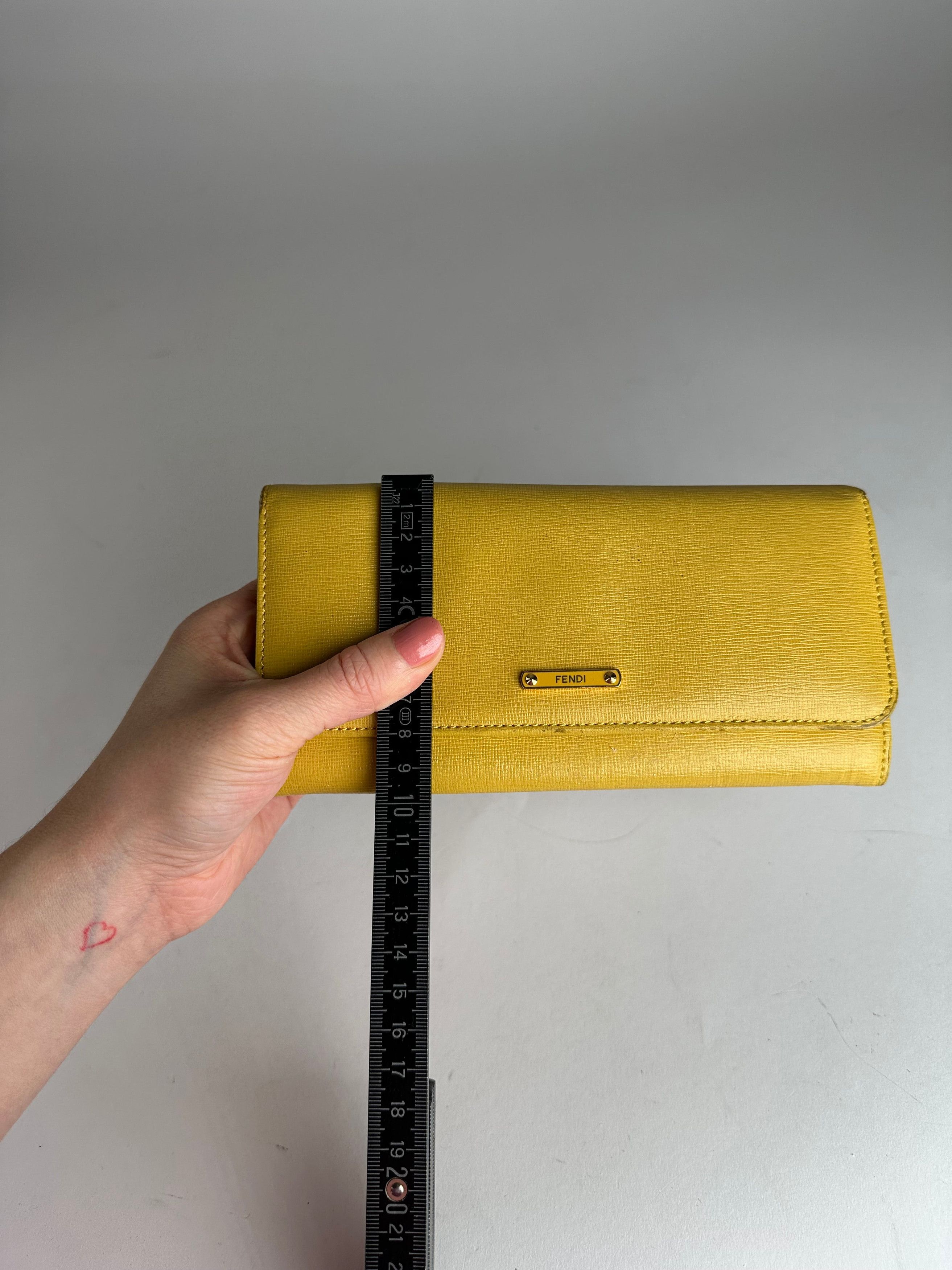 Fendi Vintage Leather Long Wallet Yellow Size ONE SIZE - 6 Thumbnail