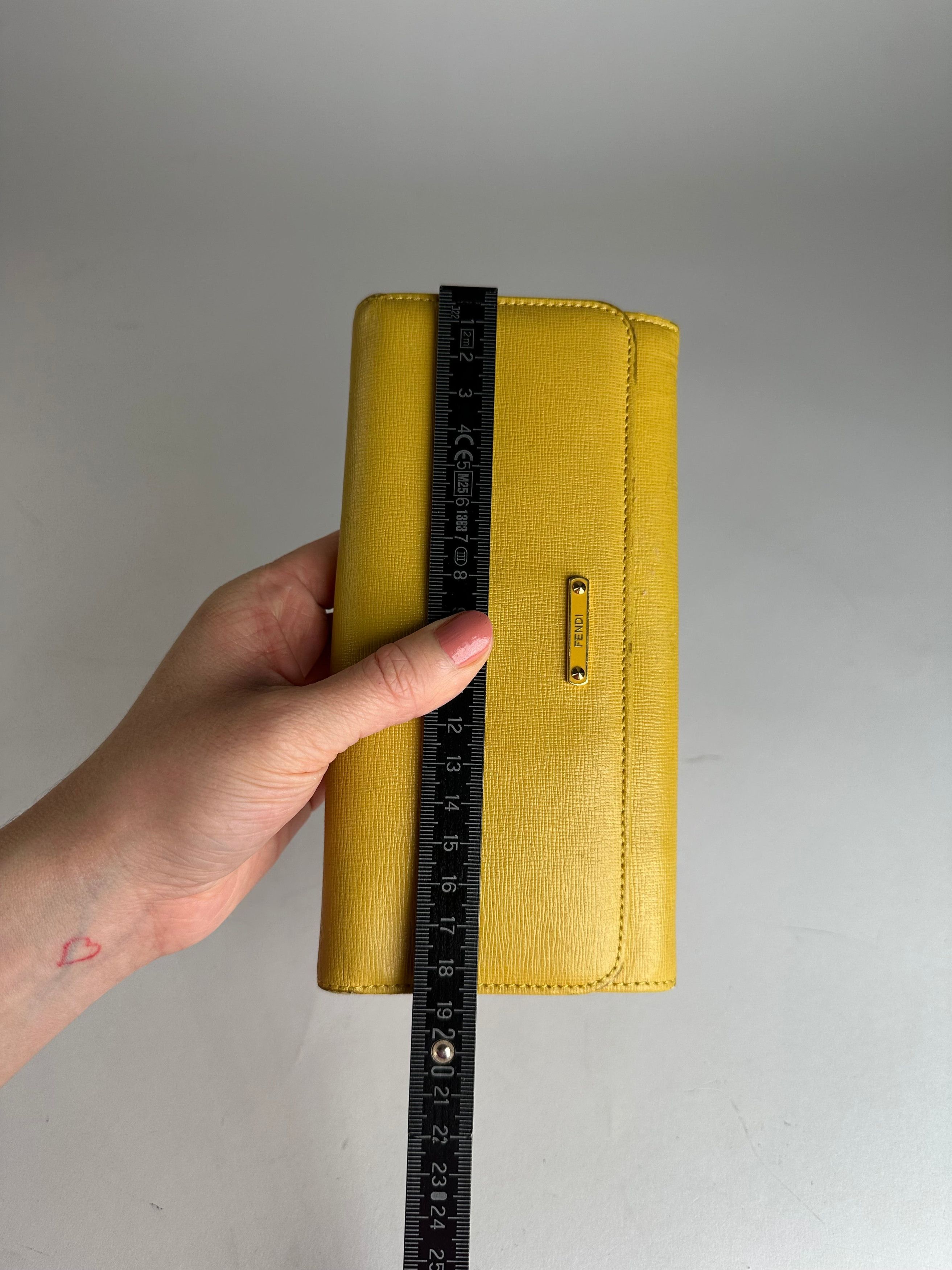 Fendi Vintage Leather Long Wallet Yellow Size ONE SIZE - 7 Thumbnail