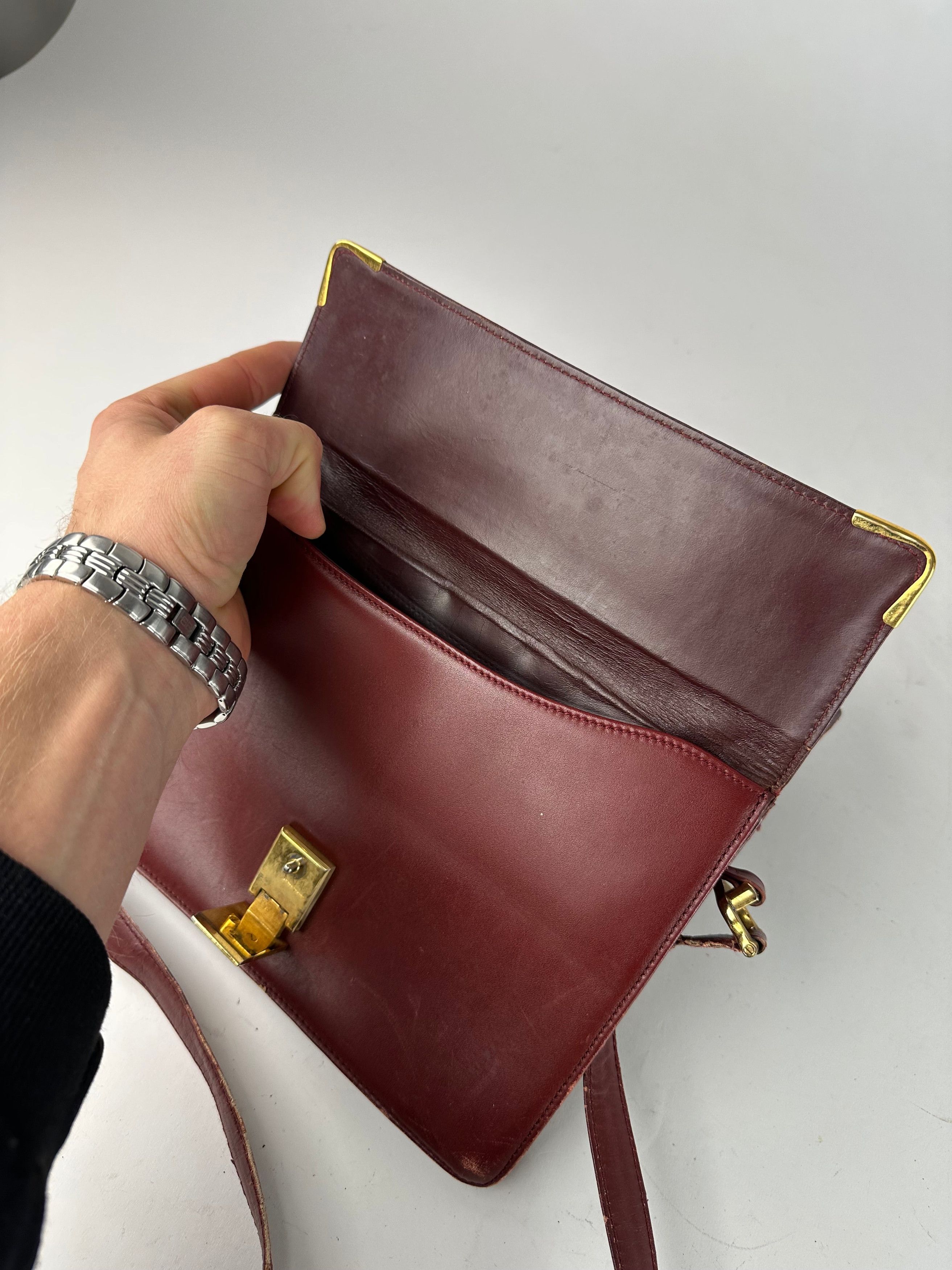 Cartier Vintage Crossbody / Shoulder Bag Burgundy Size ONE SIZE - 3 Thumbnail