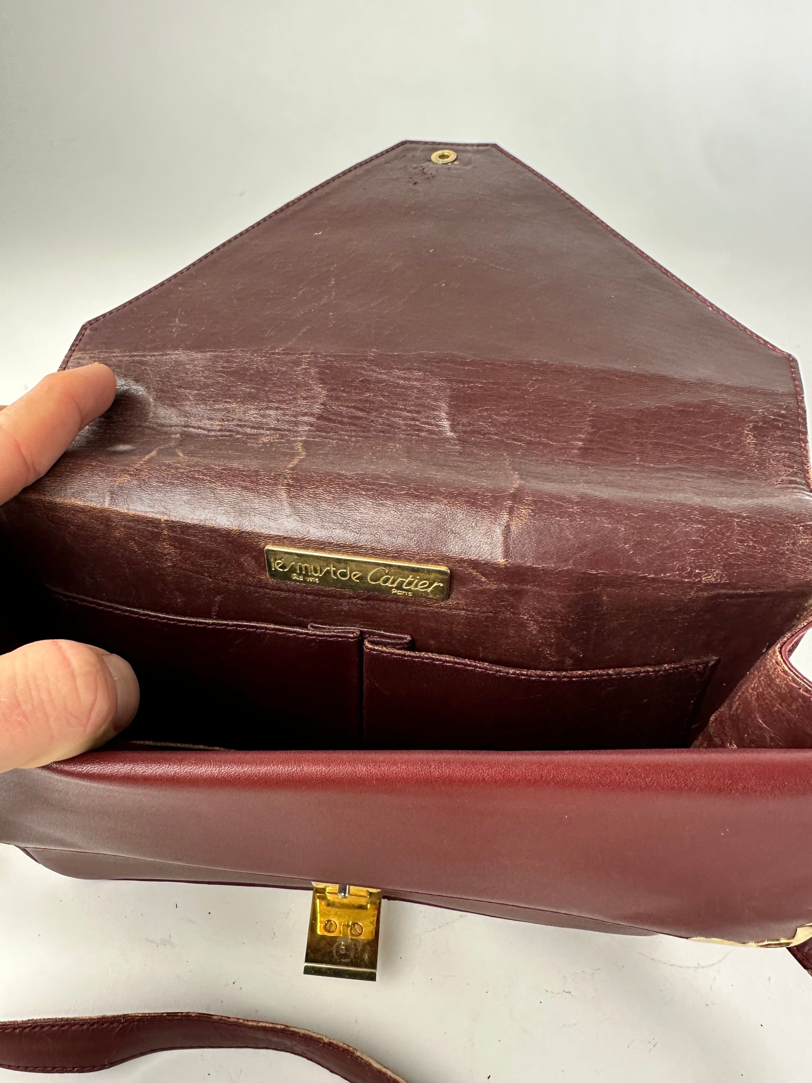 Cartier Vintage Crossbody / Shoulder Bag Burgundy Size ONE SIZE - 5 Thumbnail
