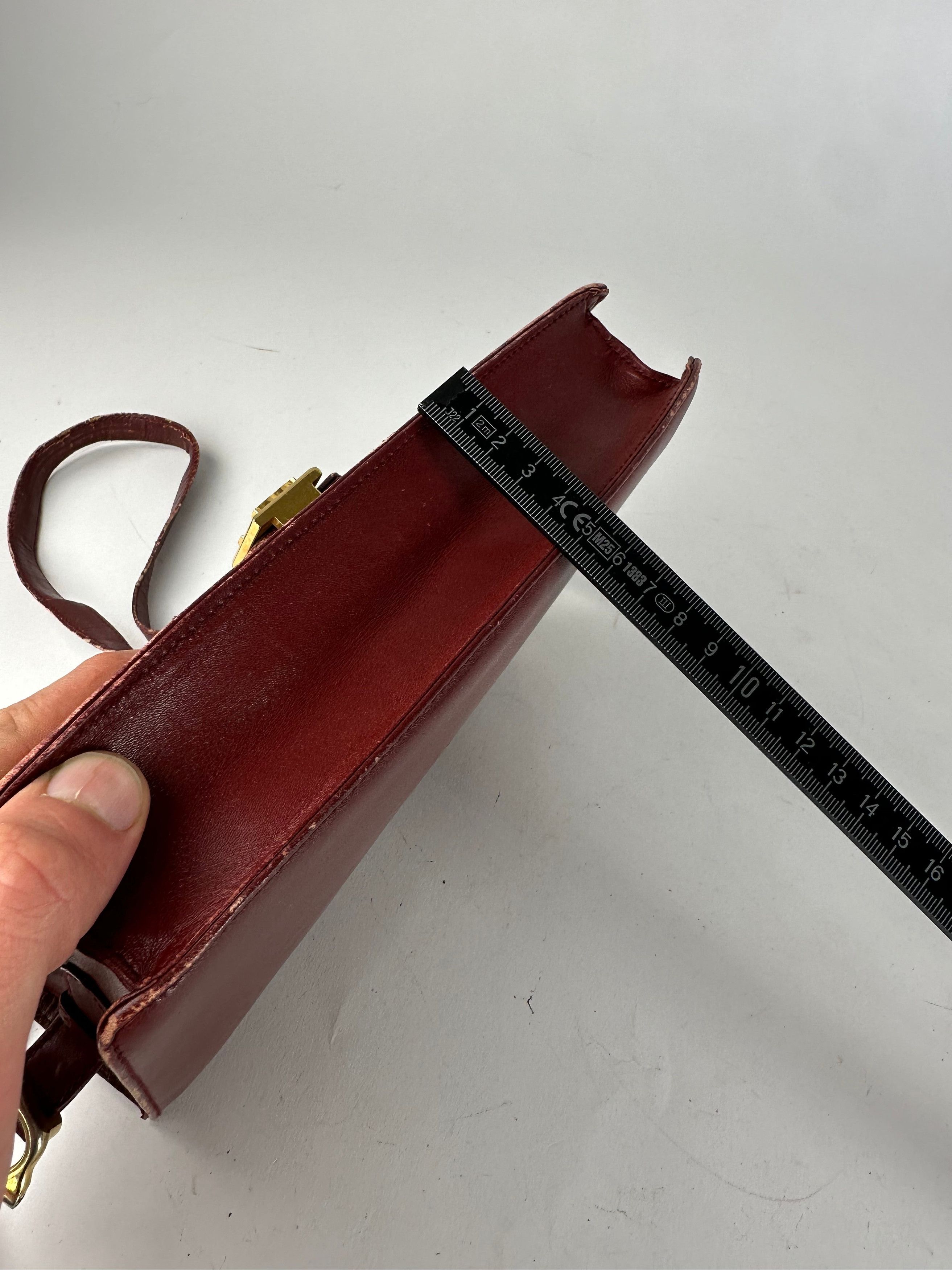 Cartier Vintage Crossbody / Shoulder Bag Burgundy Size ONE SIZE - 14 Thumbnail