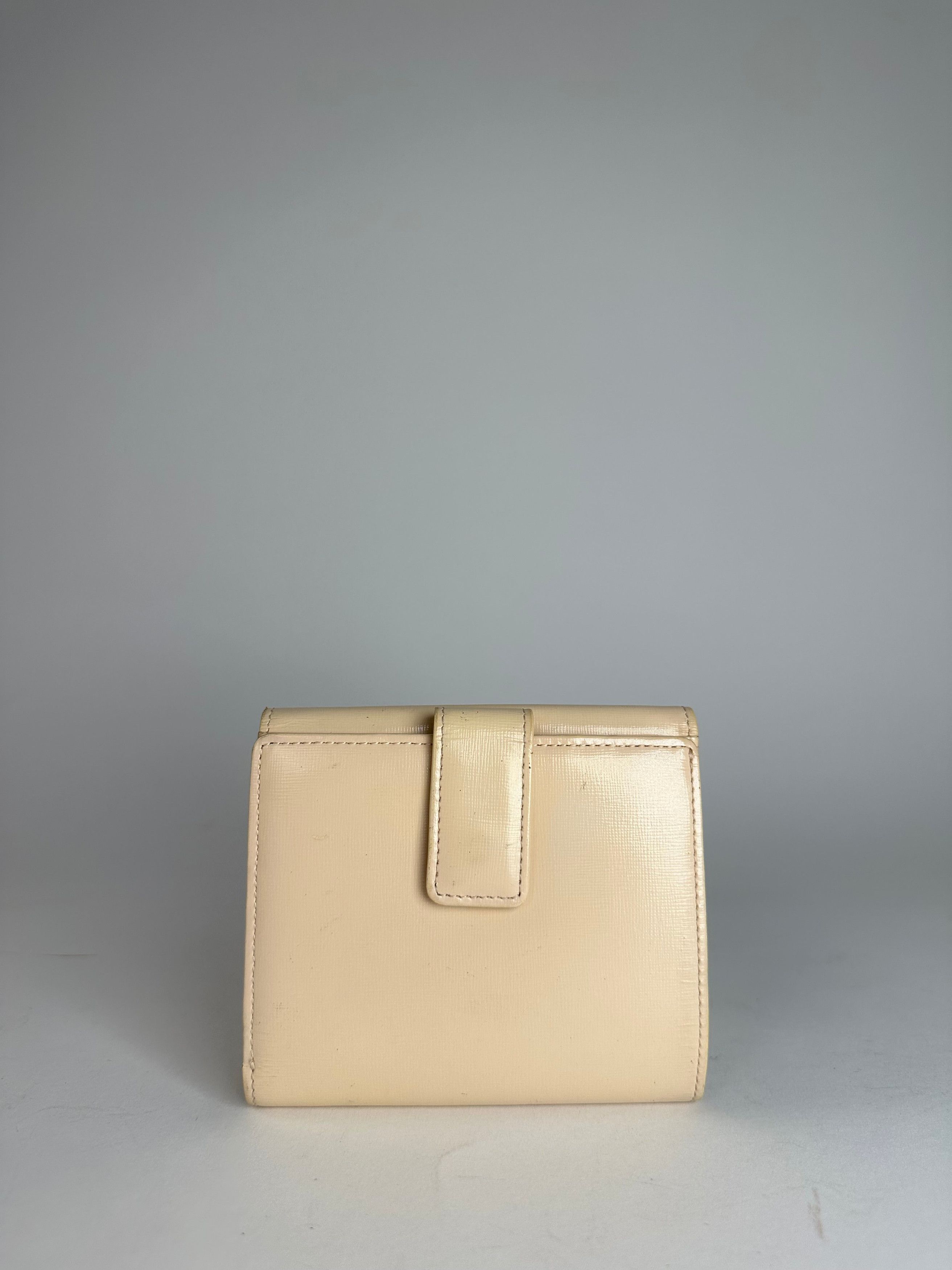 Givenchy Vintage Patent Leather Wallet Beige Size ONE SIZE - 2 Thumbnail