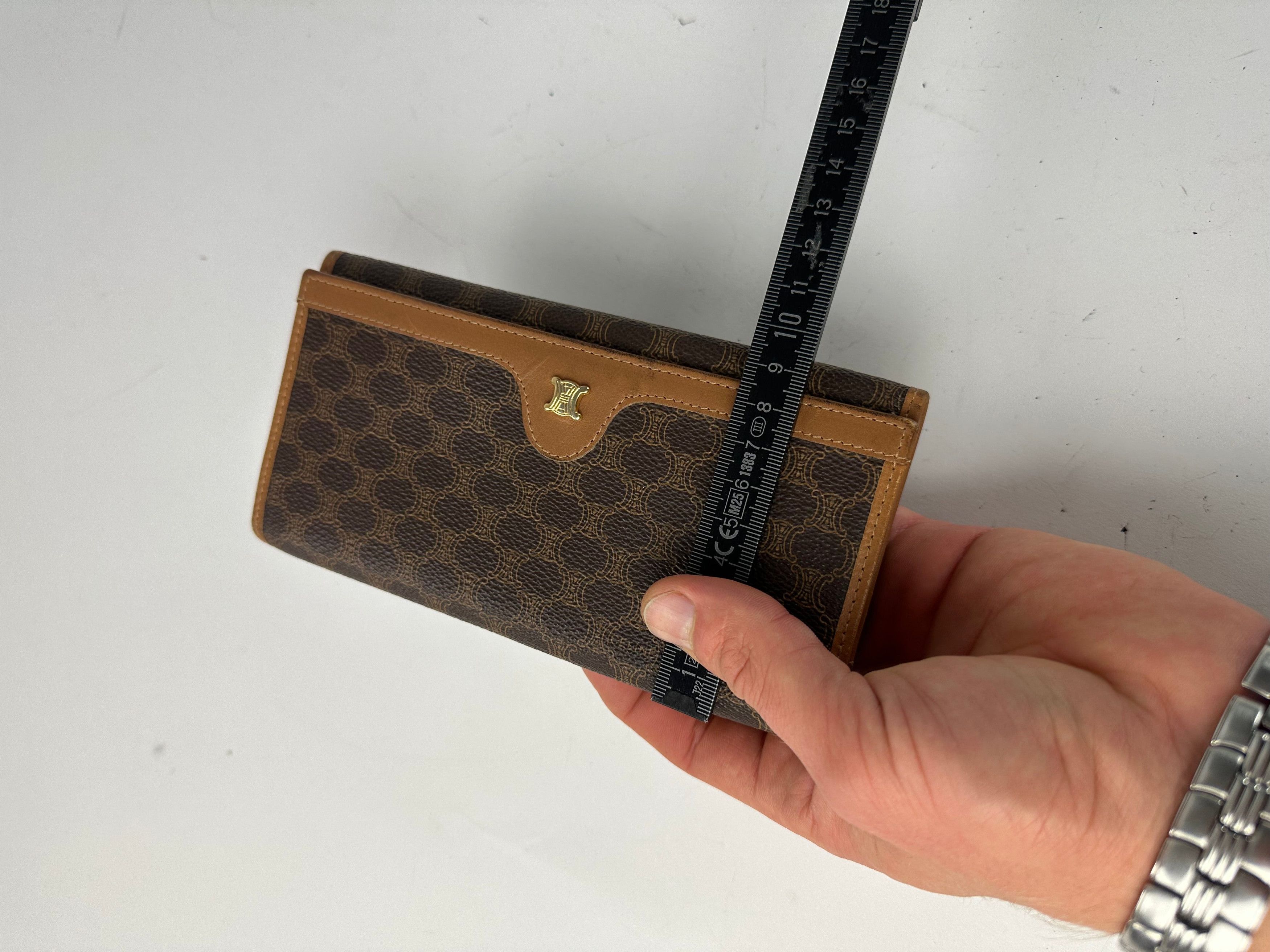 Celine Vintage Paris Triomphe Monogram Leather Wallet Btown Size ONE SIZE - 10 Thumbnail