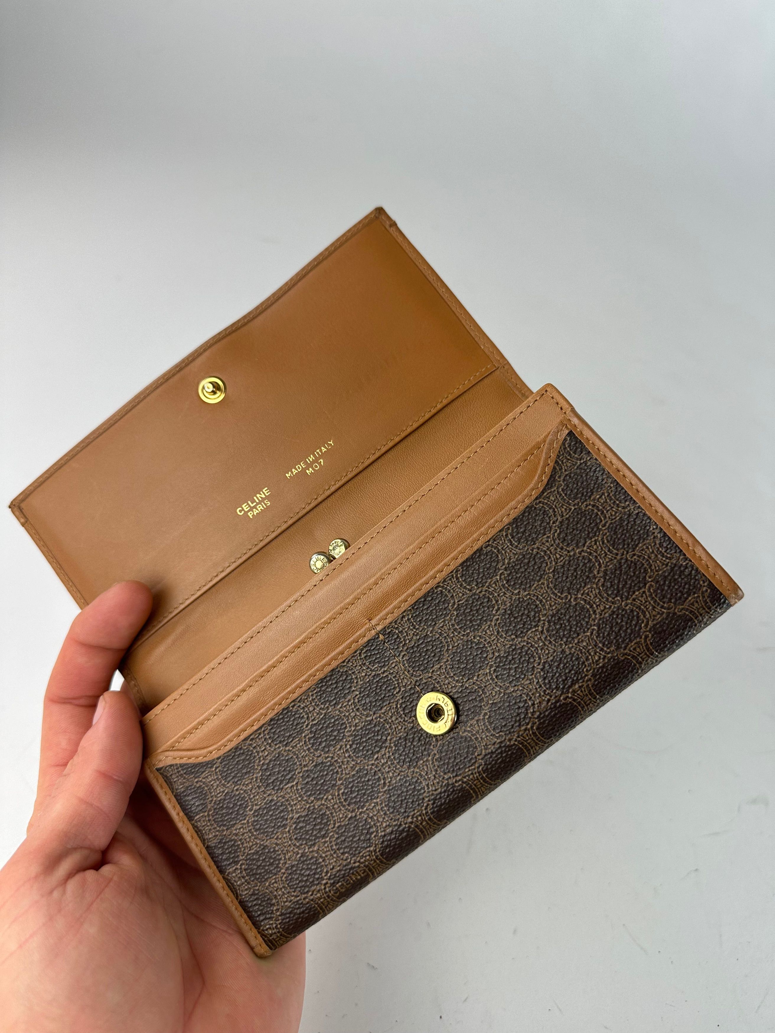 Celine Vintage Paris Triomphe Monogram Leather Wallet Btown Size ONE SIZE - 6 Thumbnail