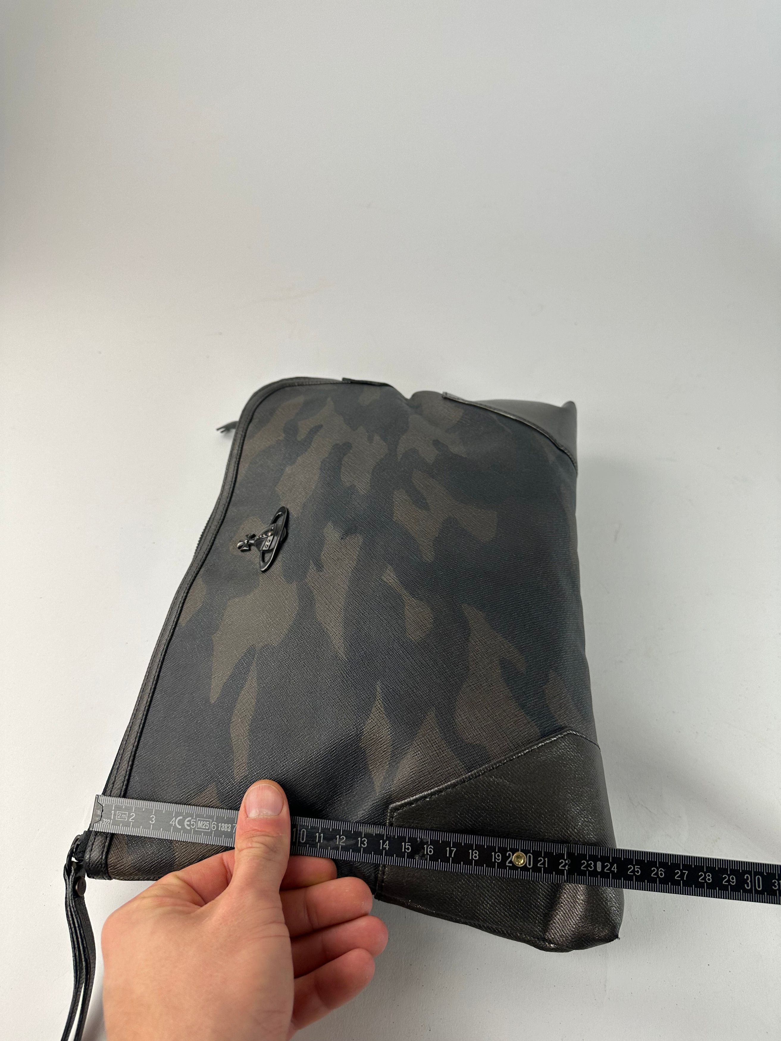 Vivienne Westwood Vintage Camouflage Leather Clutch / Belt Bah Khaki / Grey / Size ONE SIZE - 12 Thumbnail